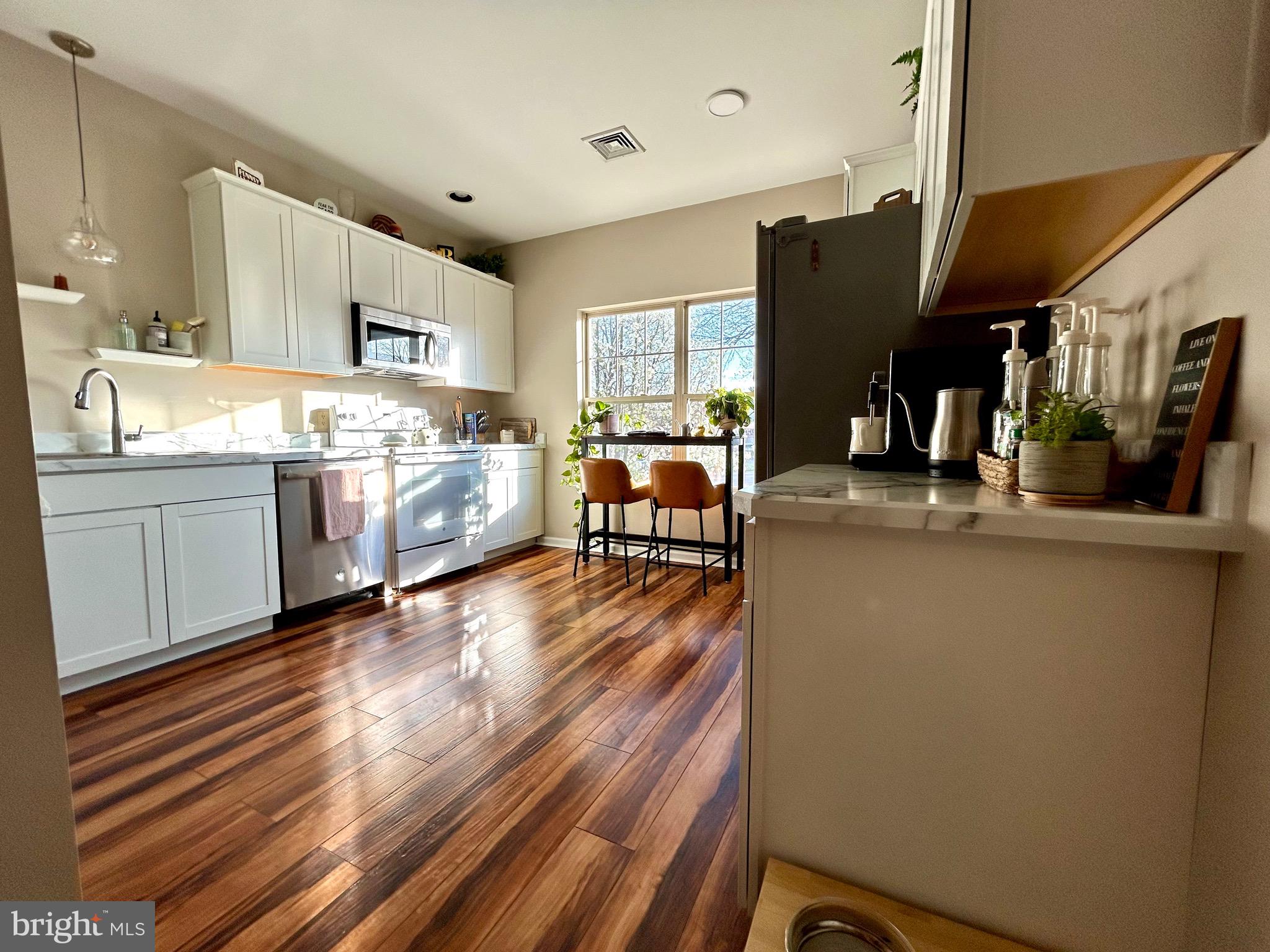 WESLEY MEWS - Residential