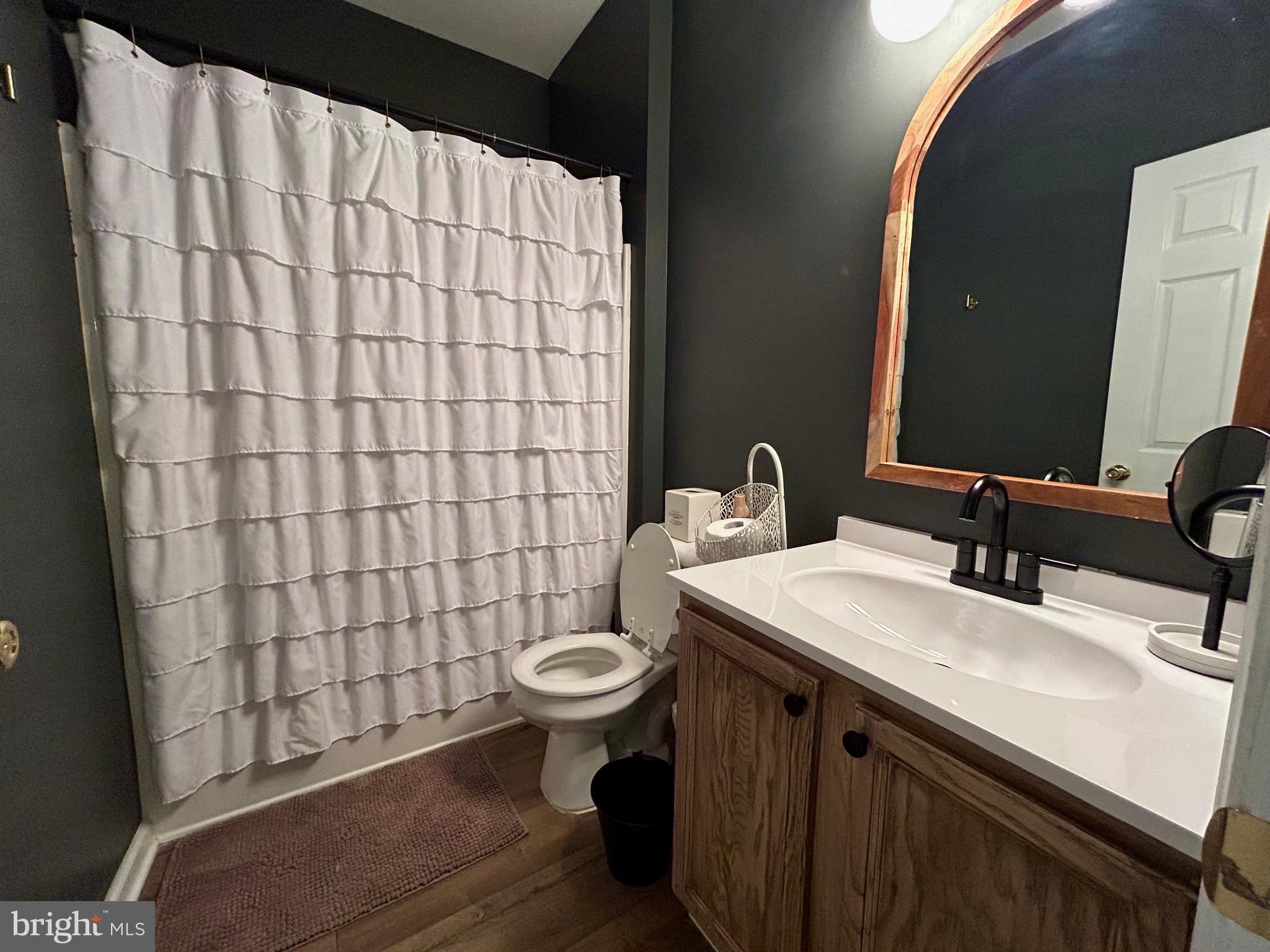 WESLEY MEWS - Residential