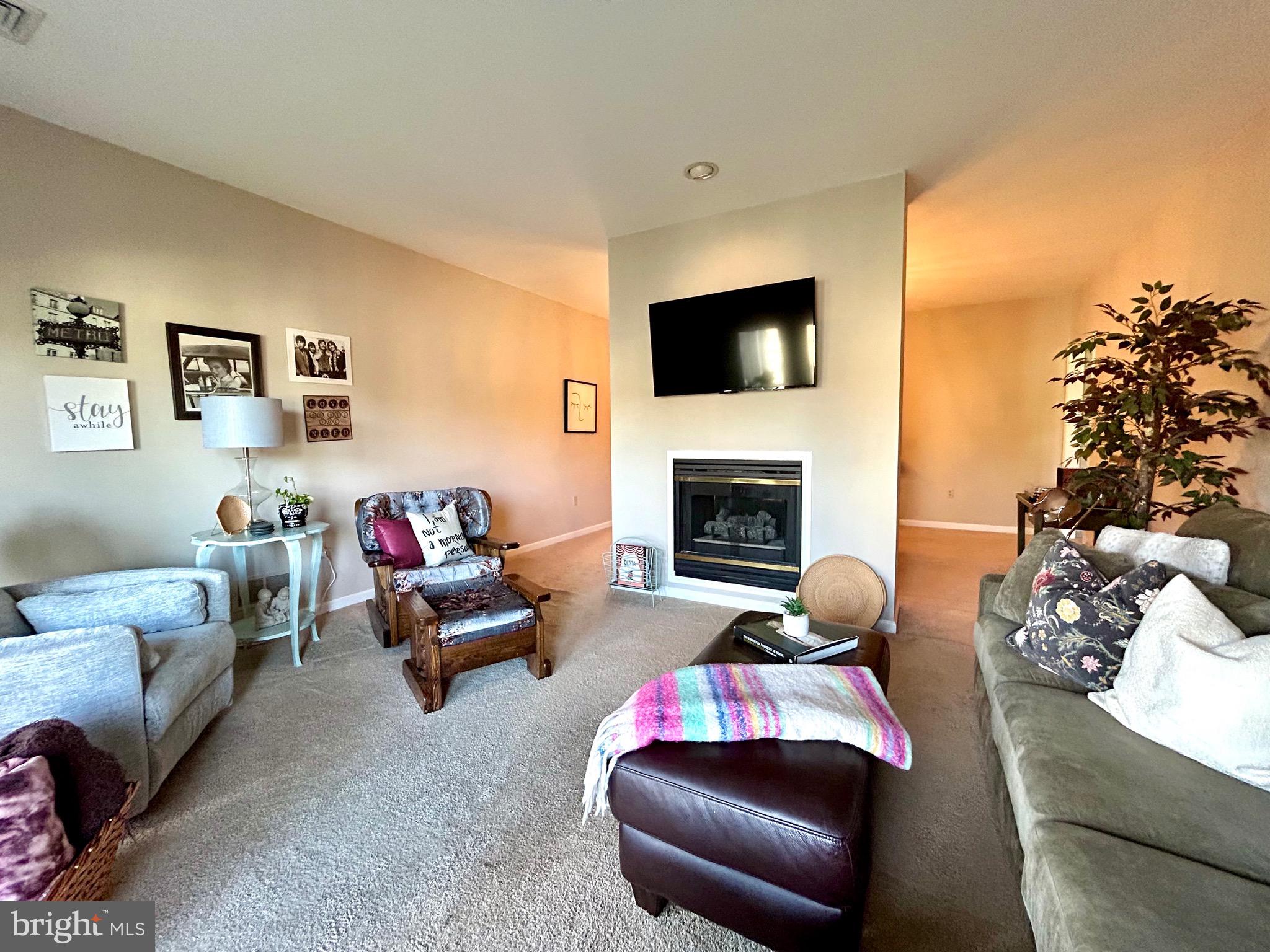 WESLEY MEWS - Residential