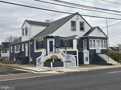 300 W KINGS HIGHWAY MOUNT EPHRAIM NJ 08059