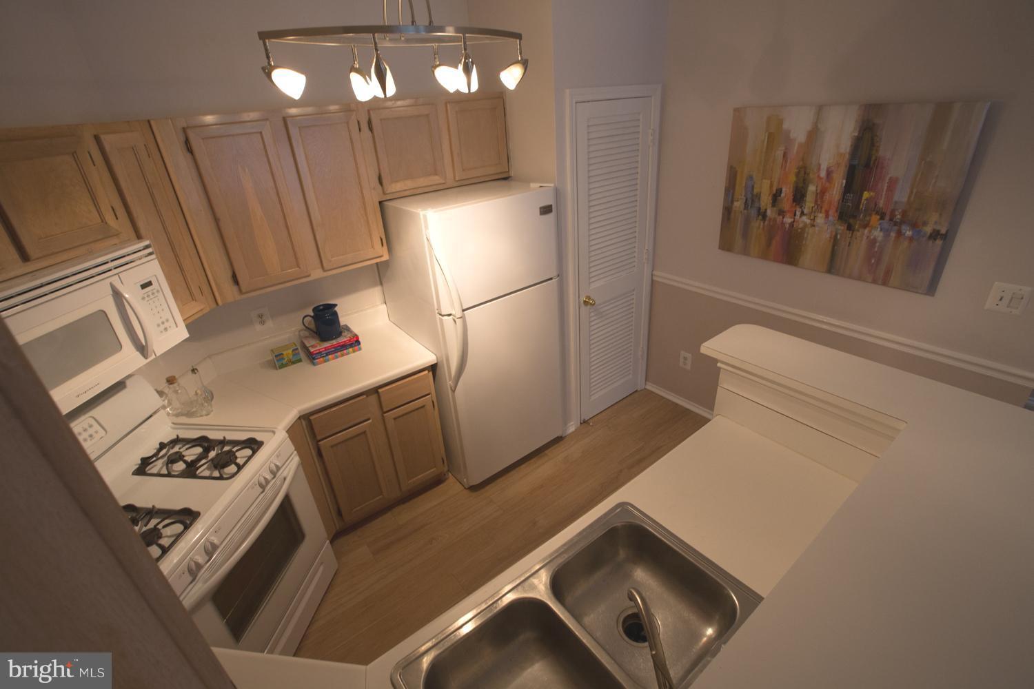 STONECROFT CONDO - Residential