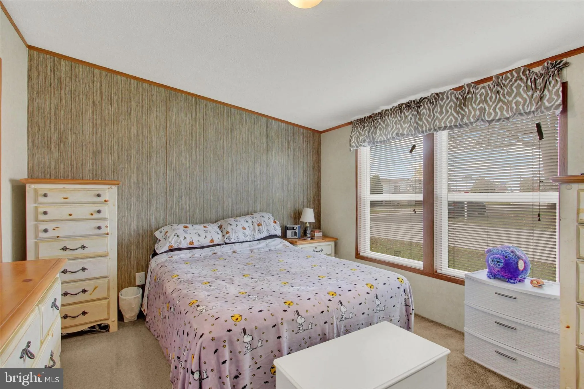 New Oxford, Pennsylvania 17350, United States, 3 Bedrooms Bedrooms, ,2 BathroomsBathrooms,Residential,Active,242403