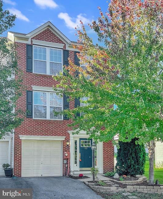 LAKELAND PLACE - Residential