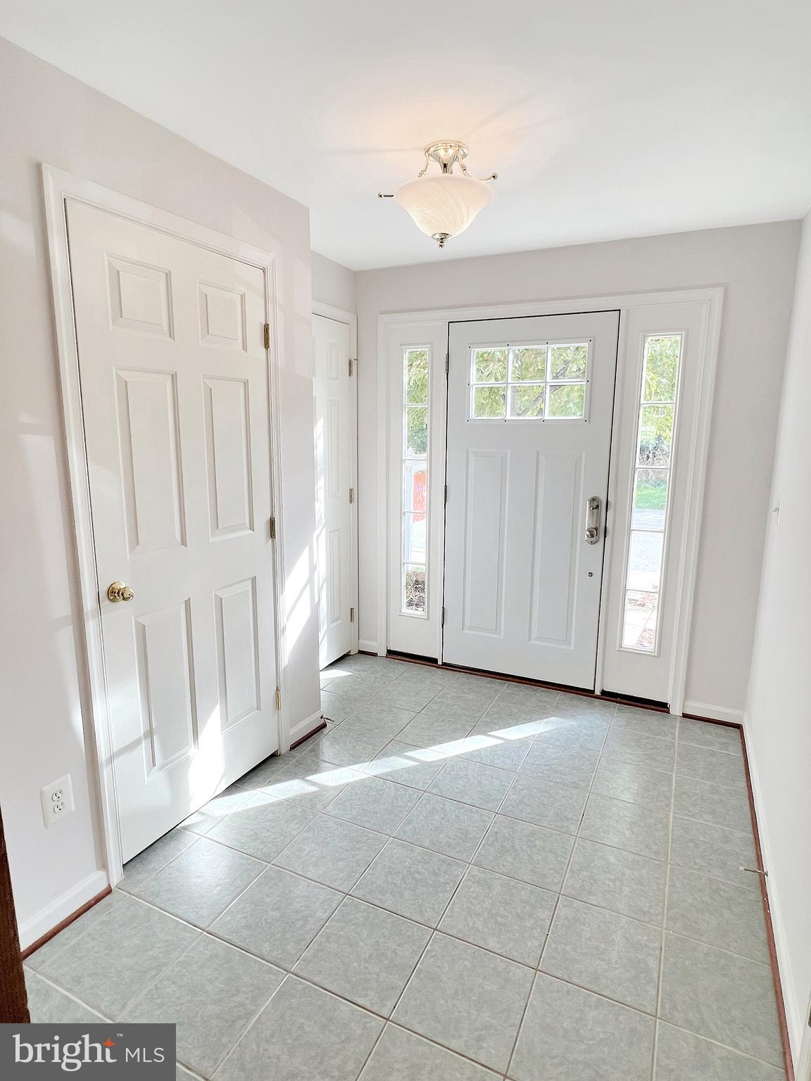 LAKELAND PLACE - Residential