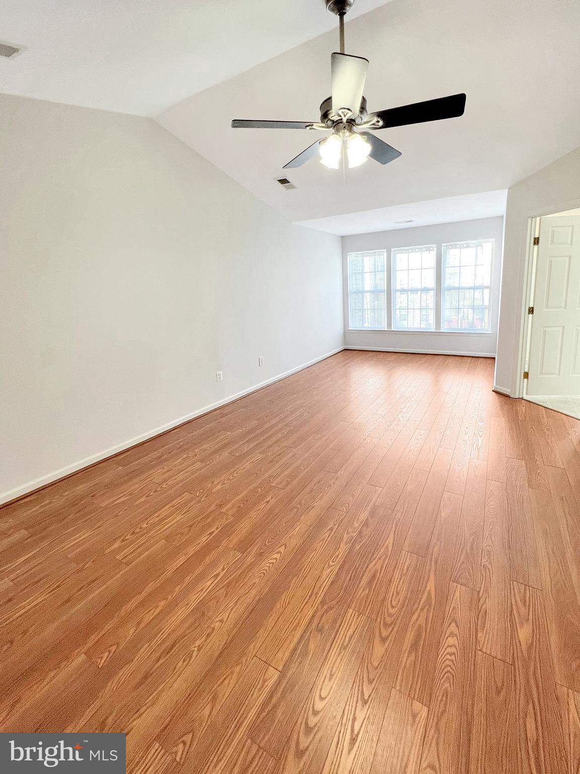 LAKELAND PLACE - Residential