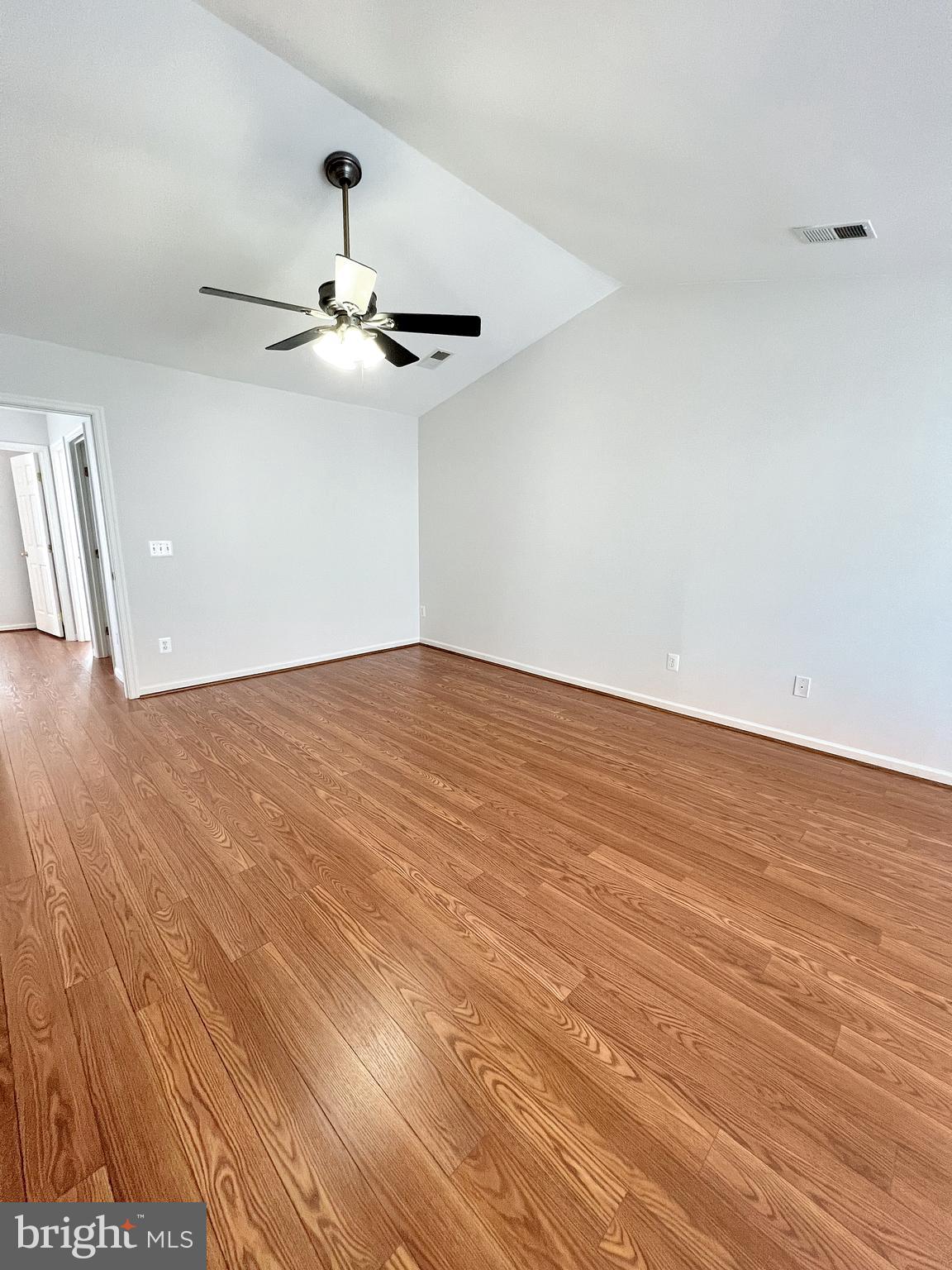 LAKELAND PLACE - Residential