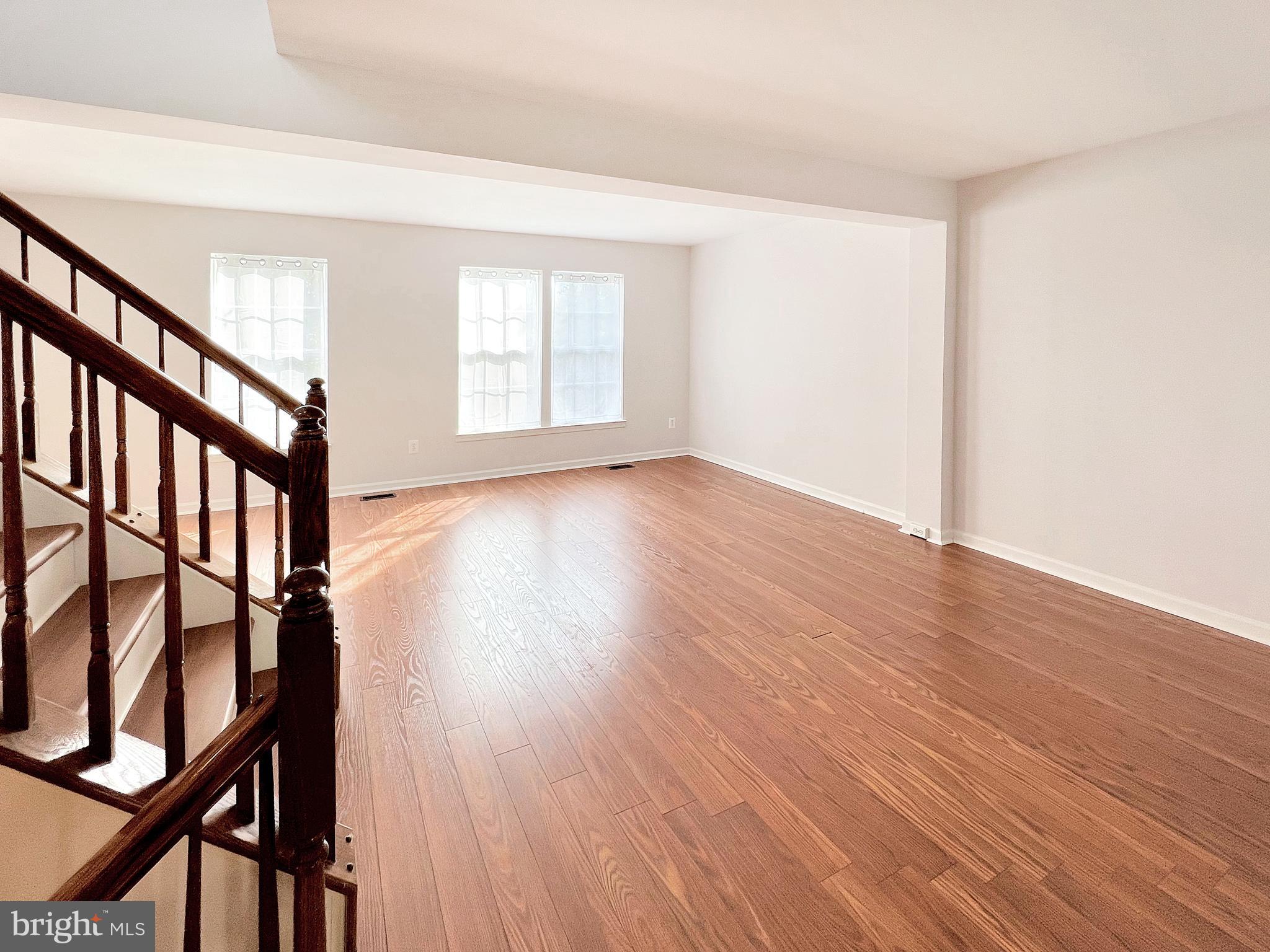 LAKELAND PLACE - Residential