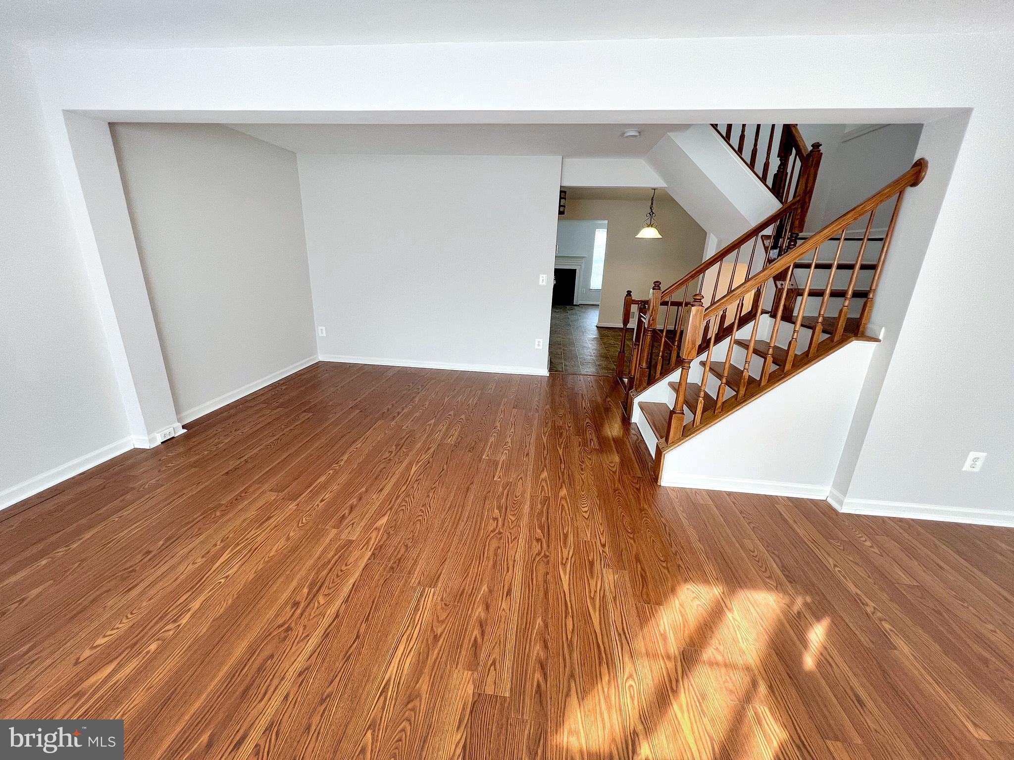 LAKELAND PLACE - Residential