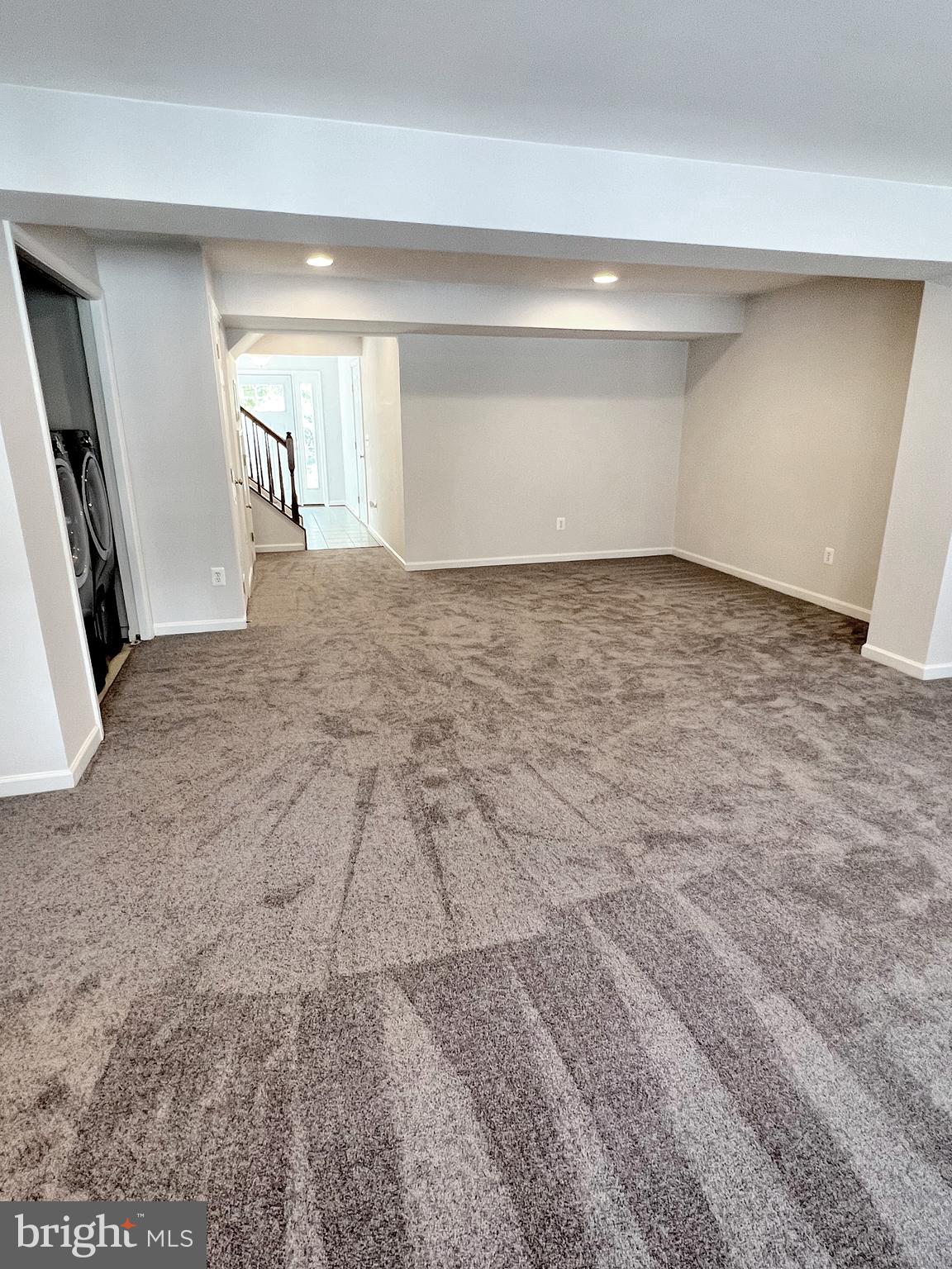 LAKELAND PLACE - Residential