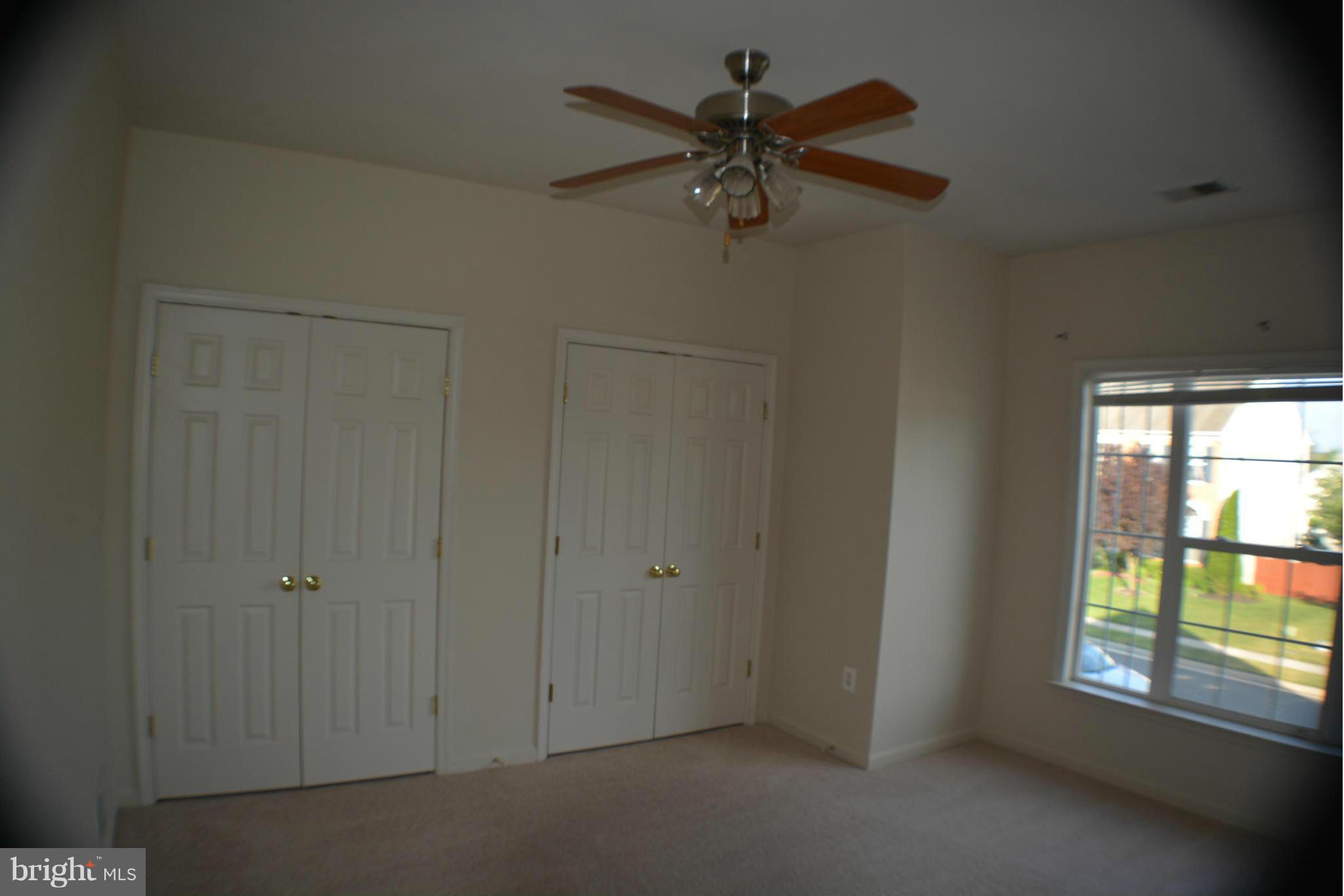 BROAD RUN OAKS - Residential Lease