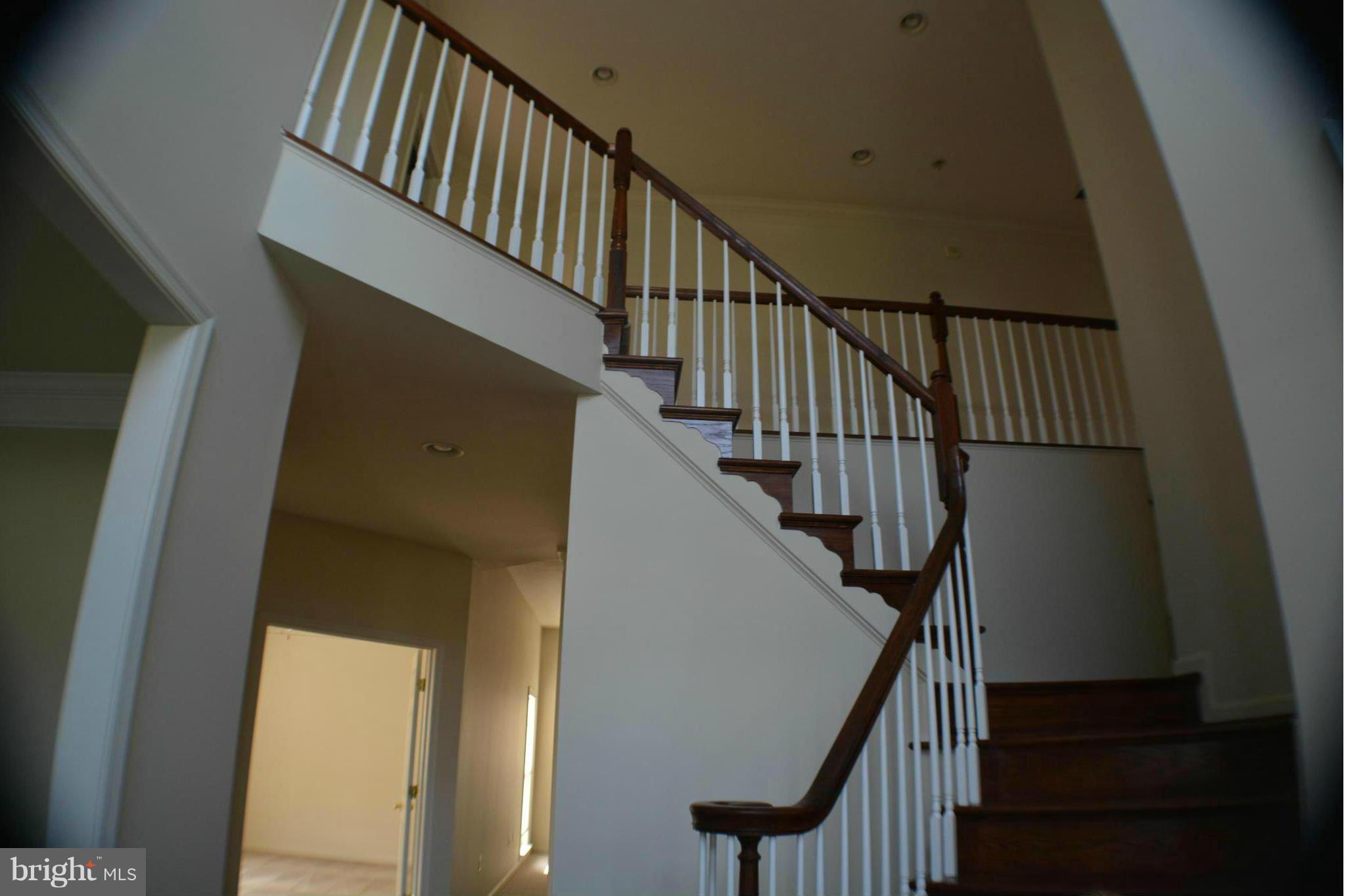 BROAD RUN OAKS - Residential Lease