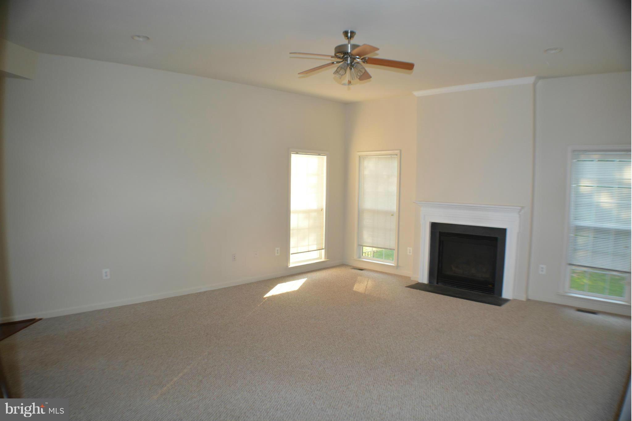 BROAD RUN OAKS - Residential Lease