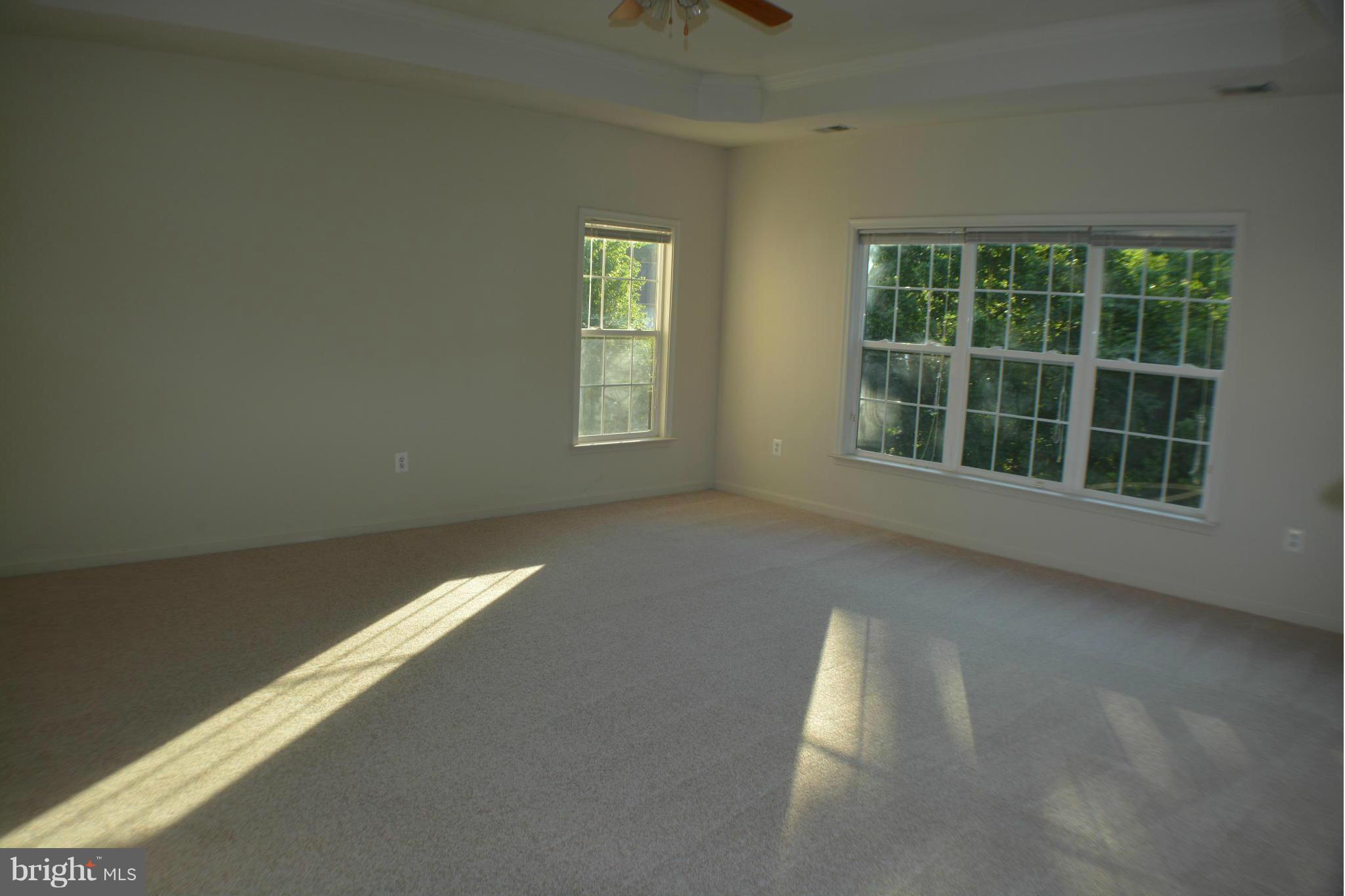 BROAD RUN OAKS - Residential Lease