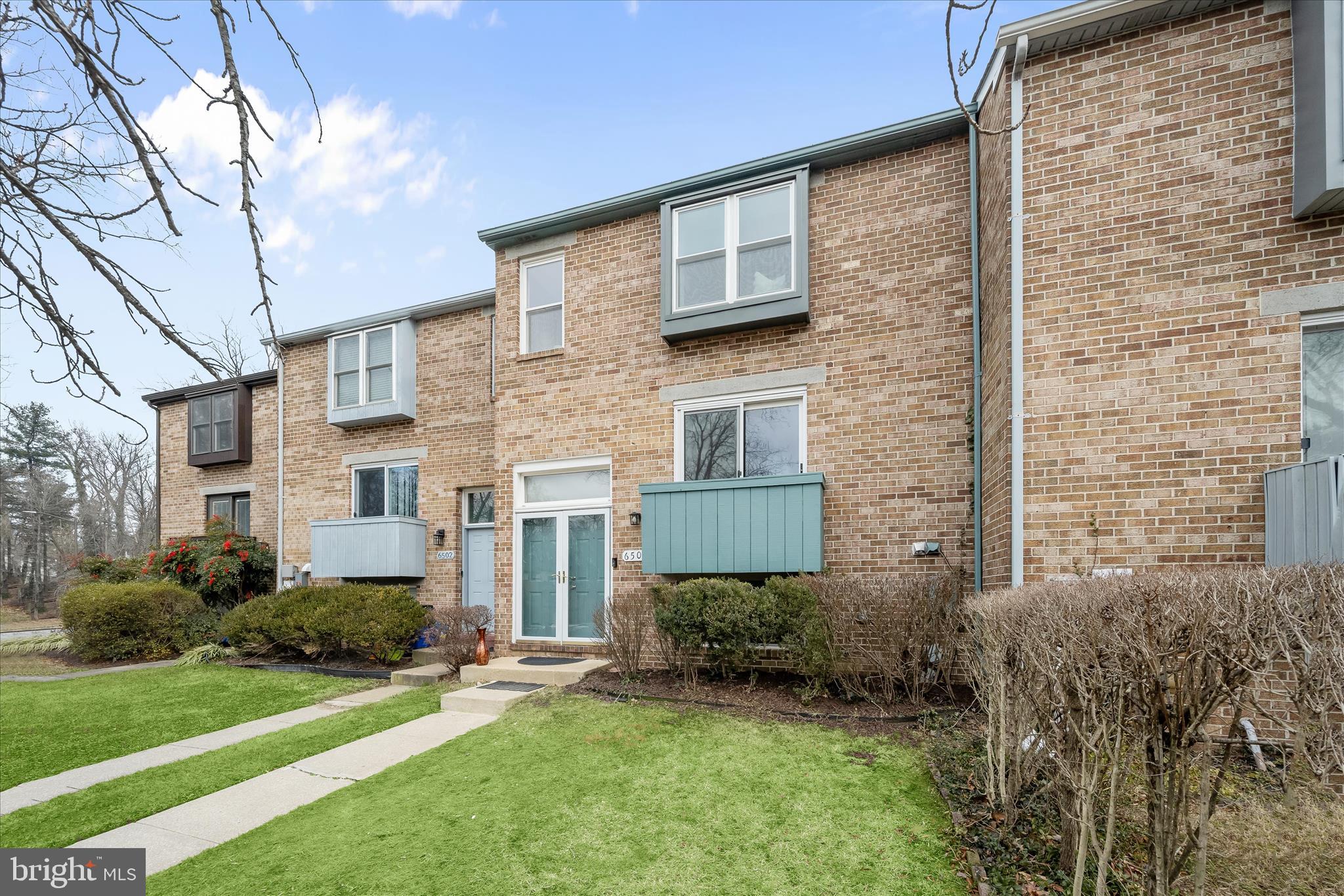 VILLAGE OF OWEN BROWN - Residential