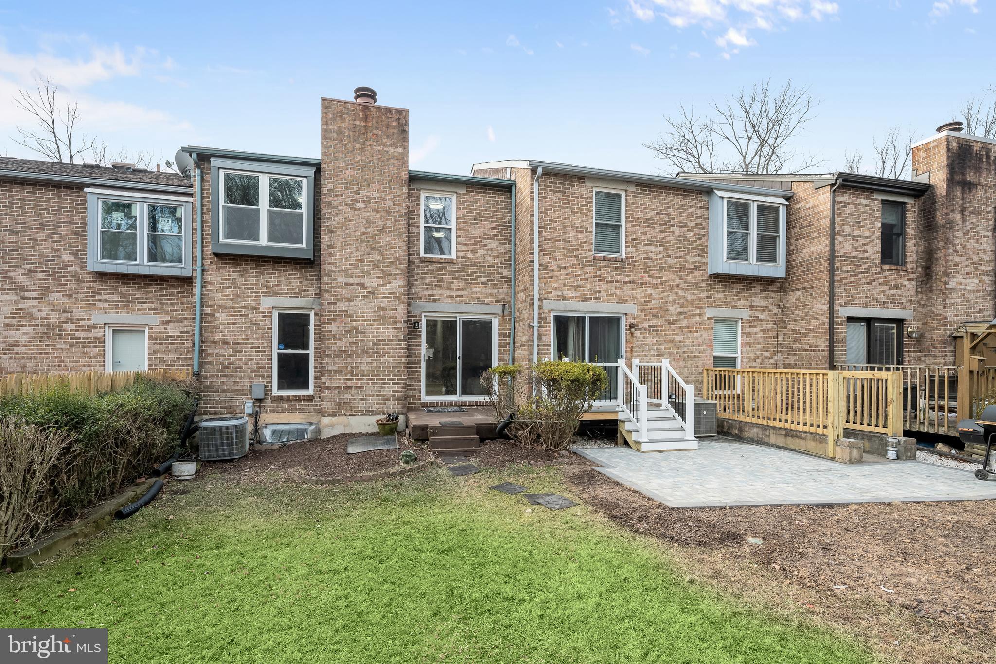 VILLAGE OF OWEN BROWN - Residential