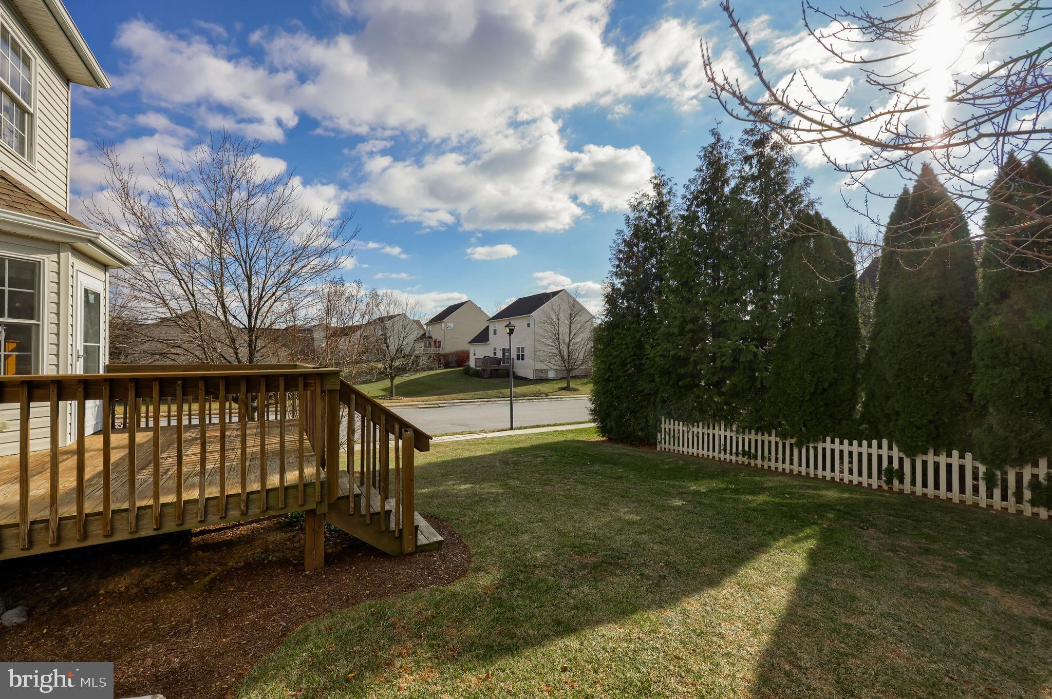 CEDAR HOLLOW - Residential