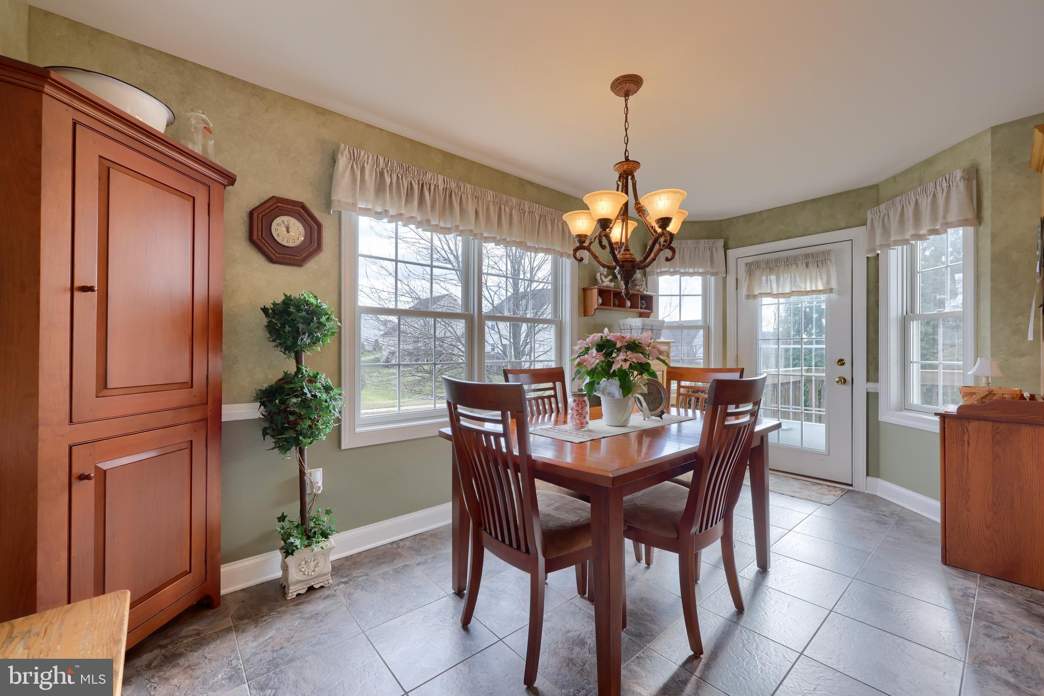 CEDAR HOLLOW - Residential