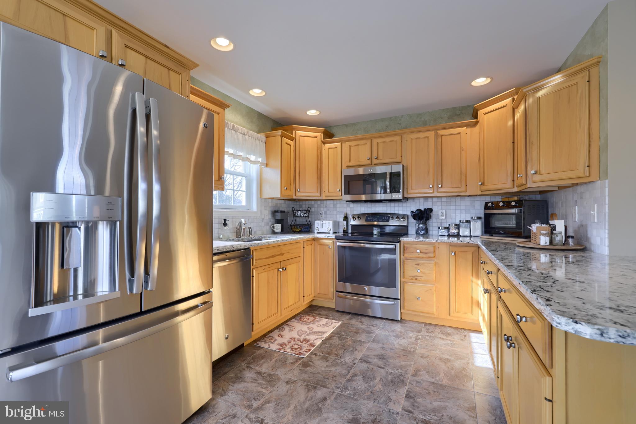 CEDAR HOLLOW - Residential