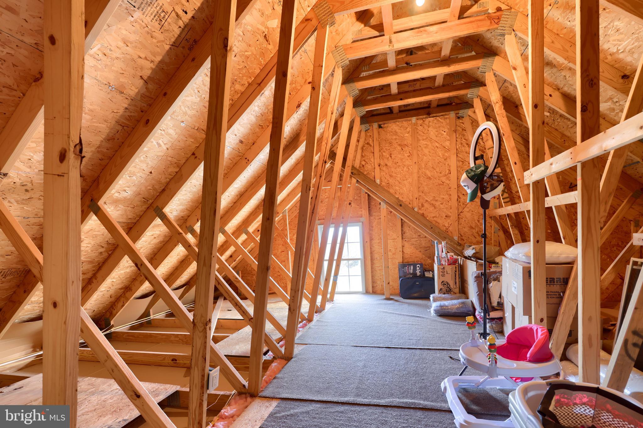 CEDAR HOLLOW - Residential