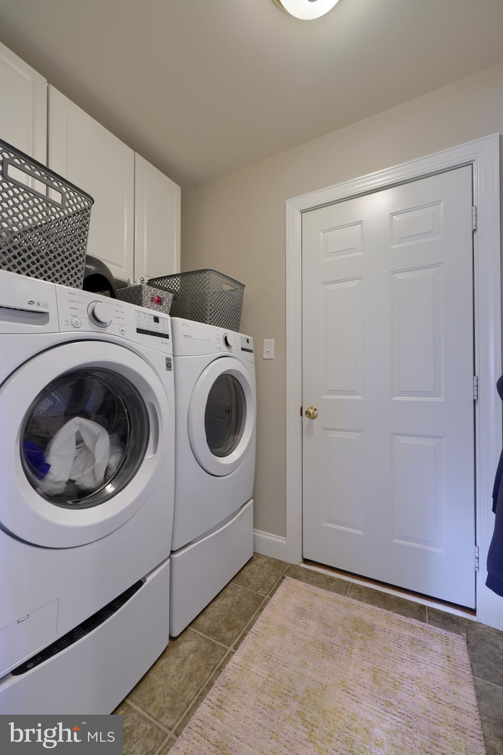 CEDAR HOLLOW - Residential