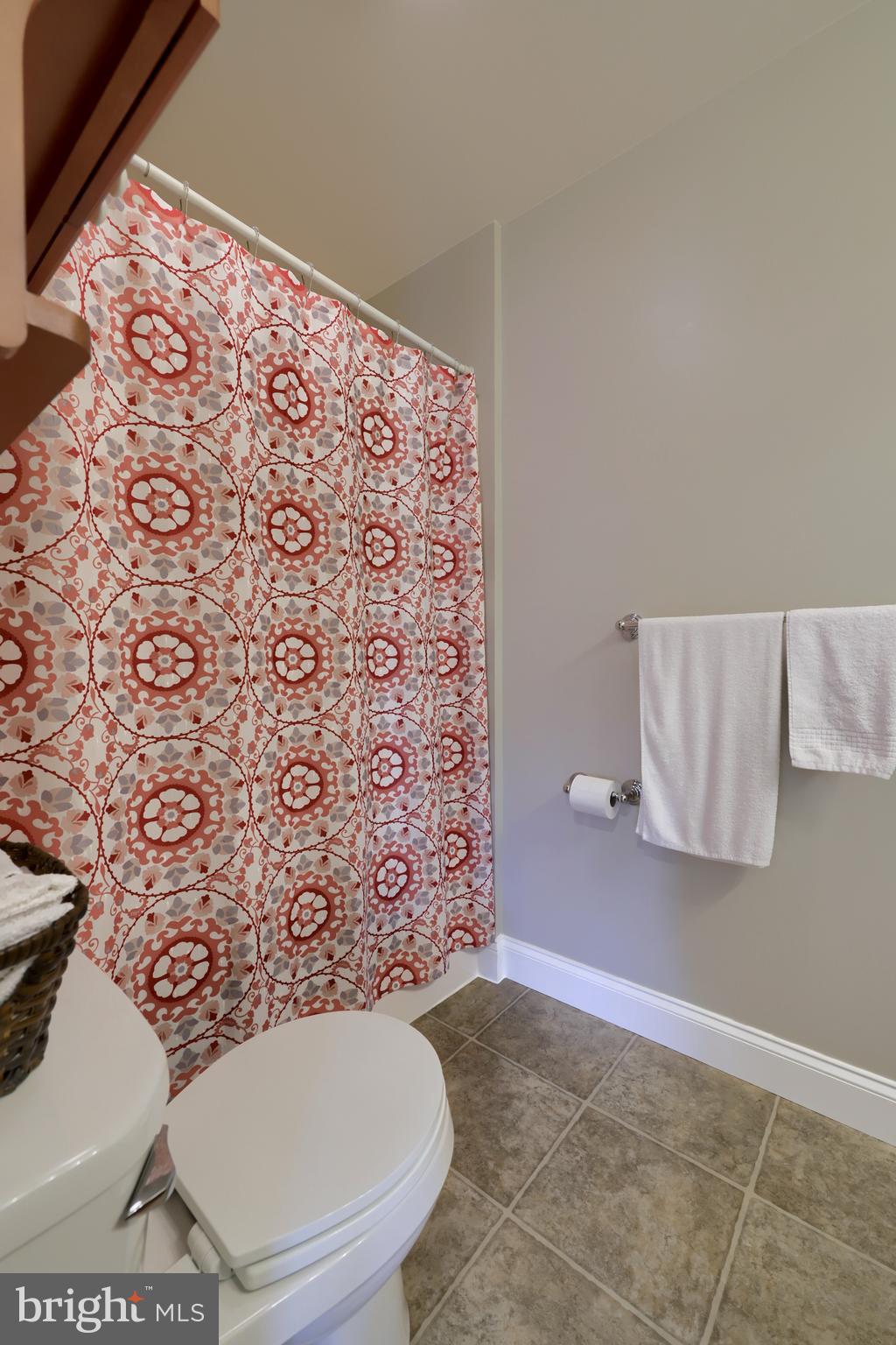 CEDAR HOLLOW - Residential