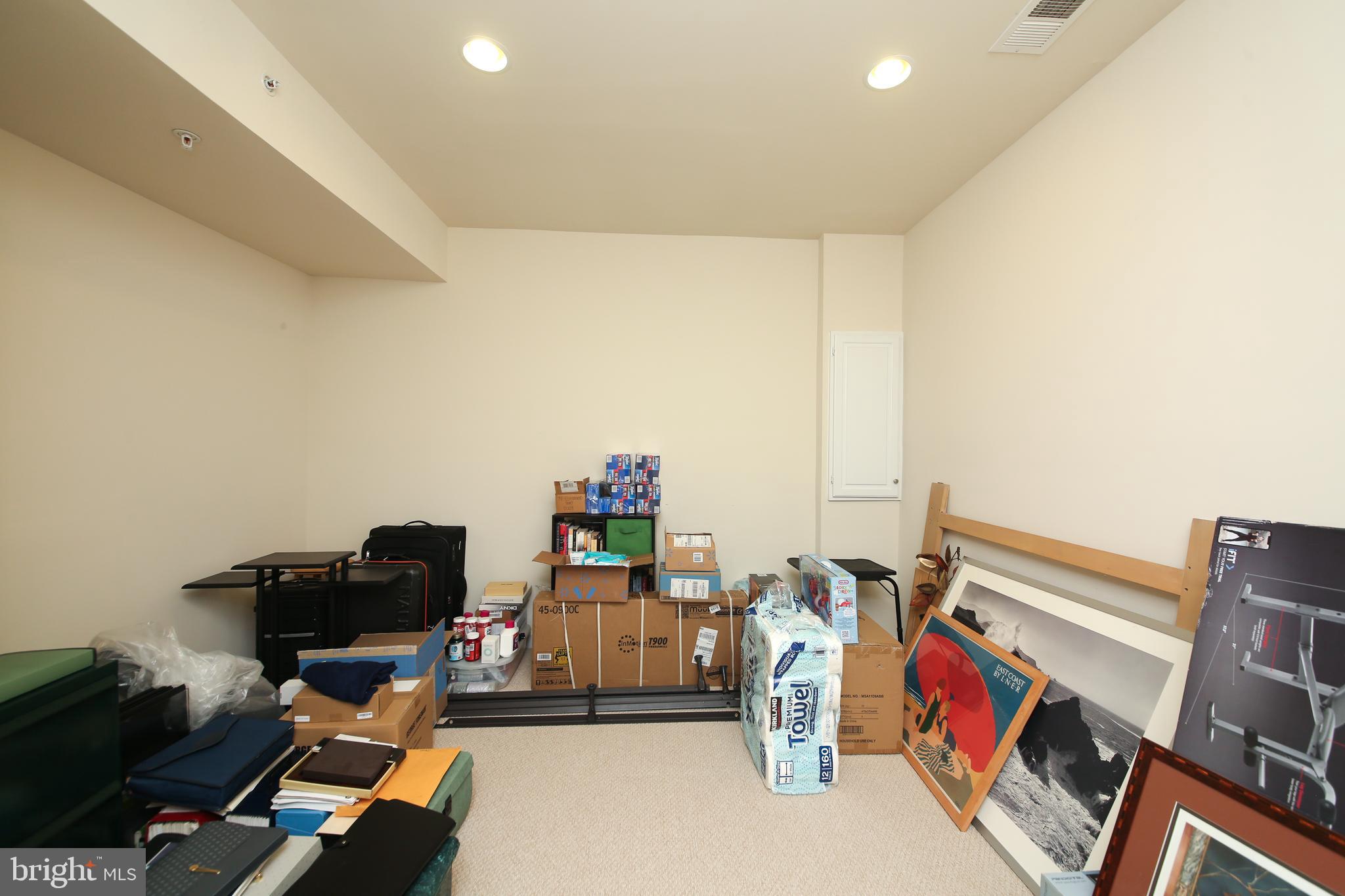 OVERLOOK AT CARRIAGE - Residential