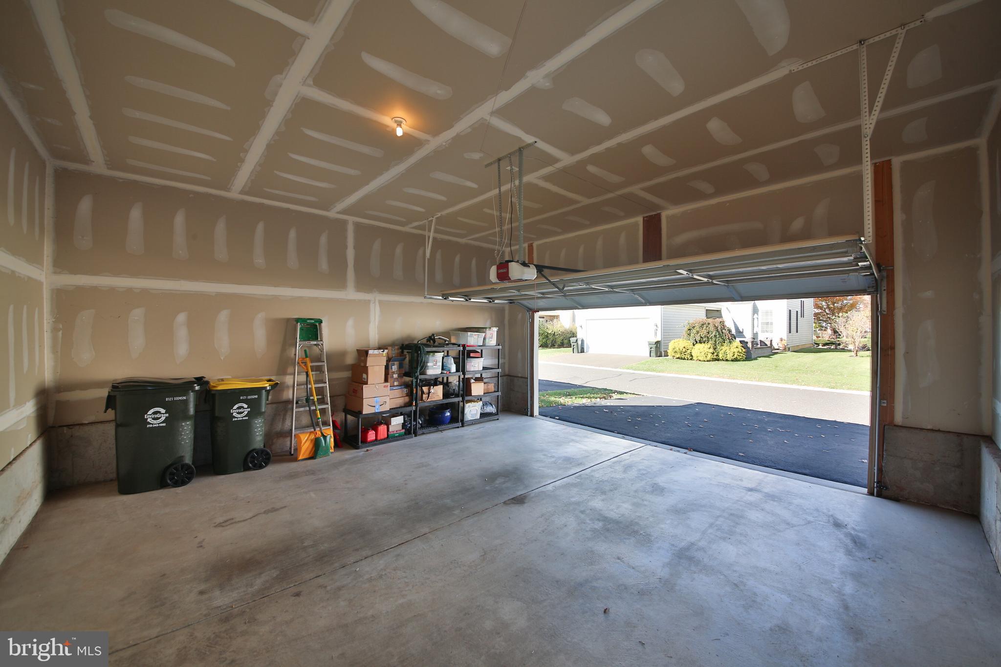 OVERLOOK AT CARRIAGE - Residential