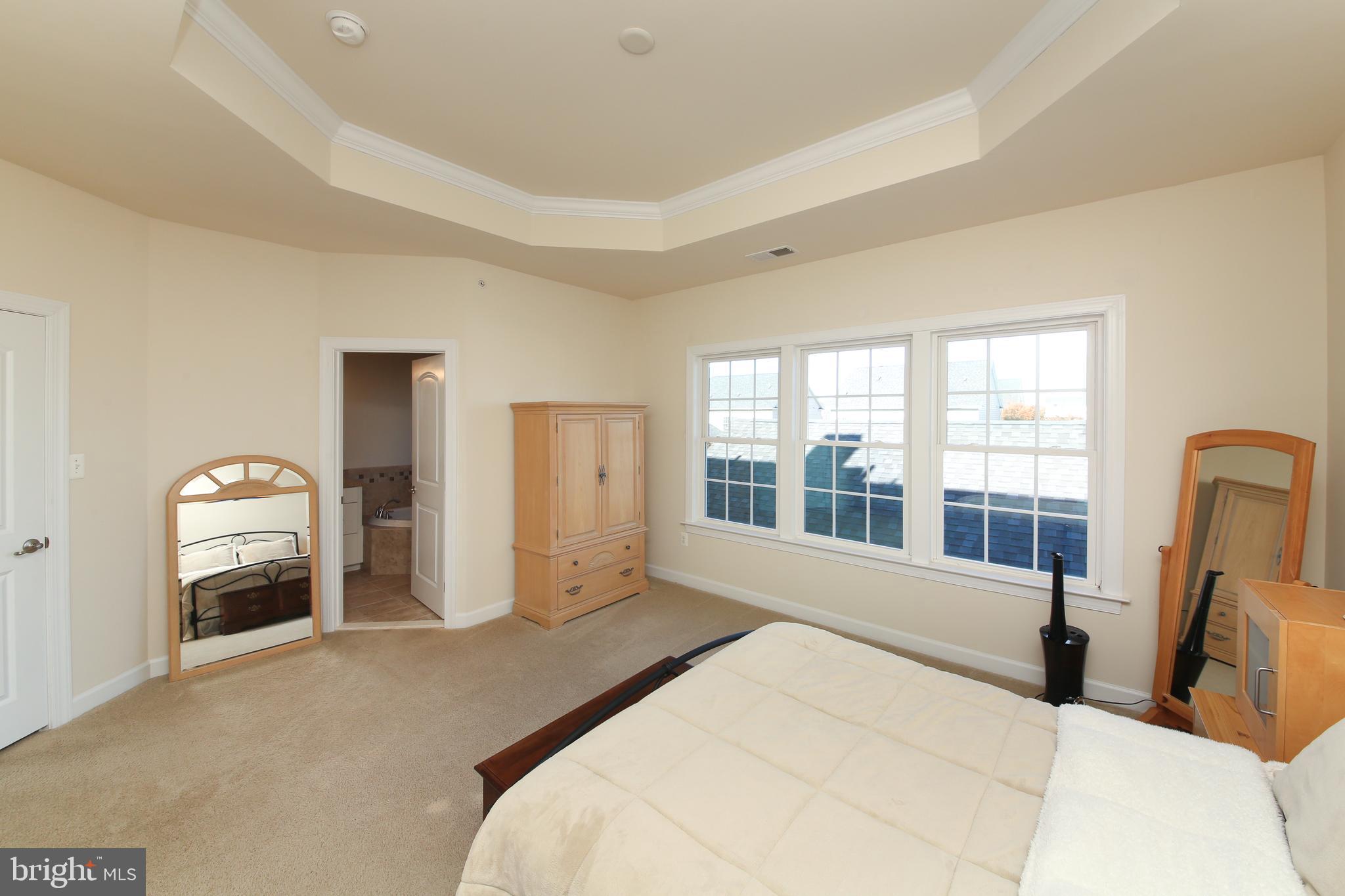 OVERLOOK AT CARRIAGE - Residential