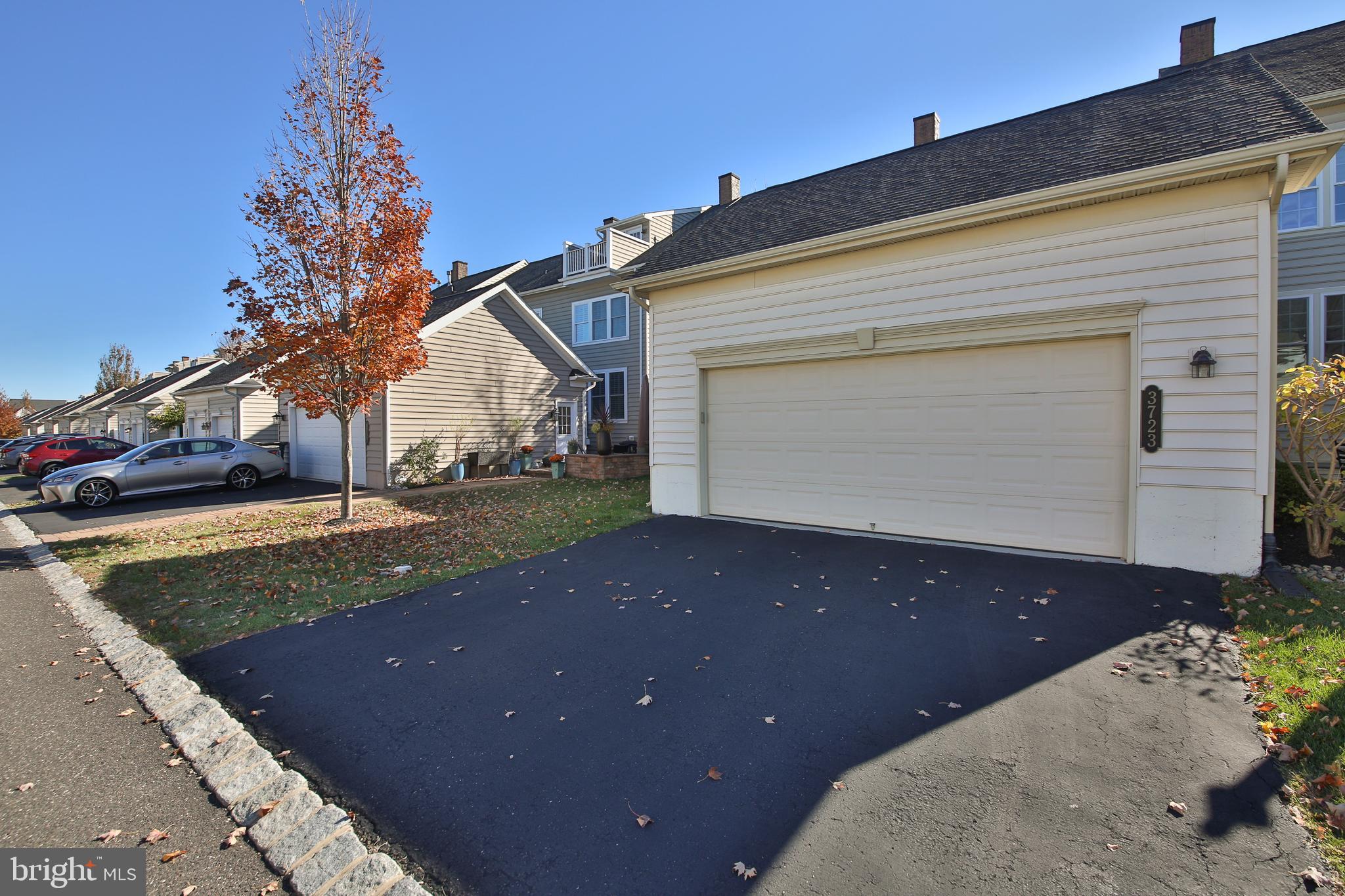 OVERLOOK AT CARRIAGE - Residential
