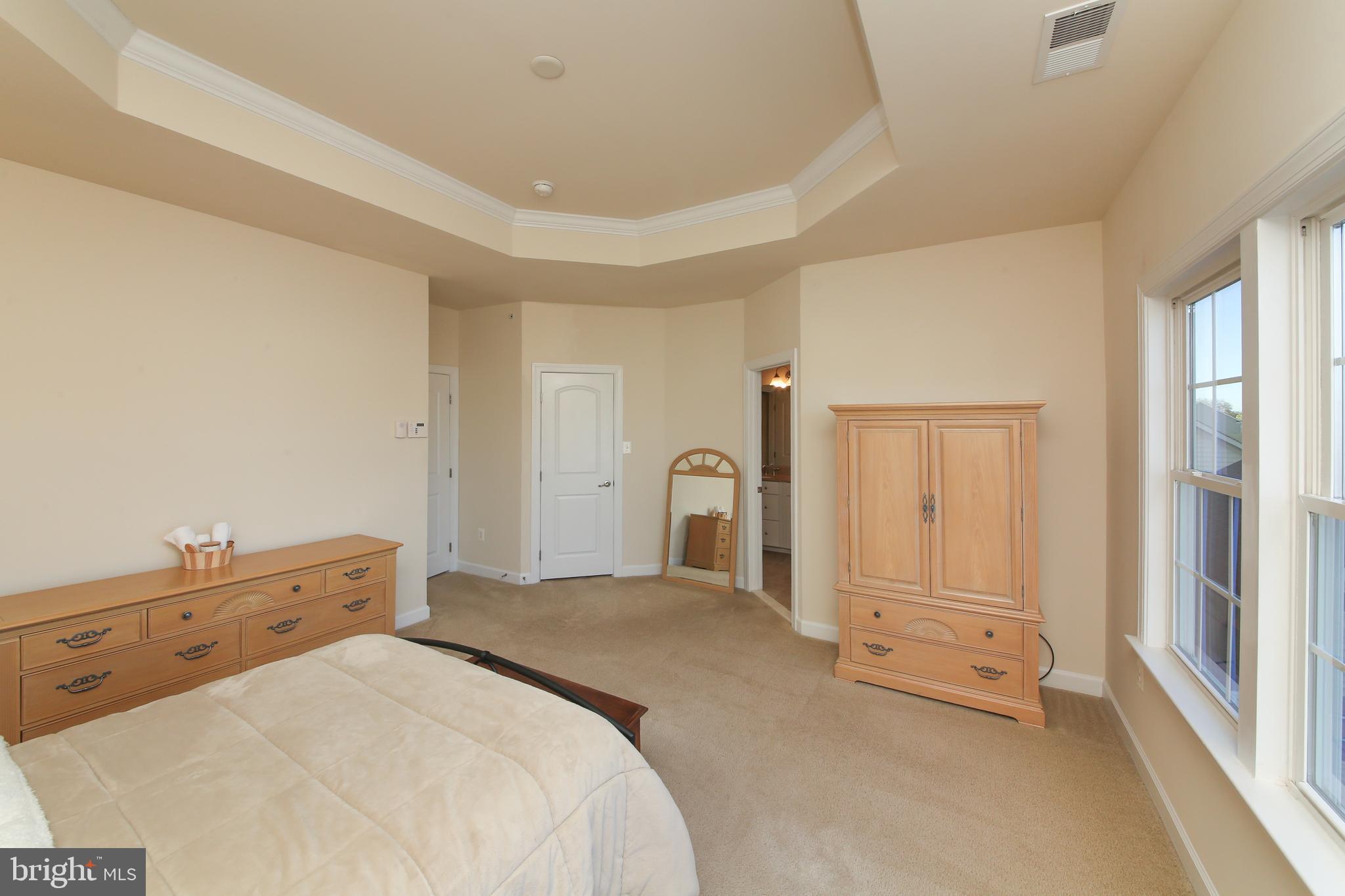 OVERLOOK AT CARRIAGE - Residential