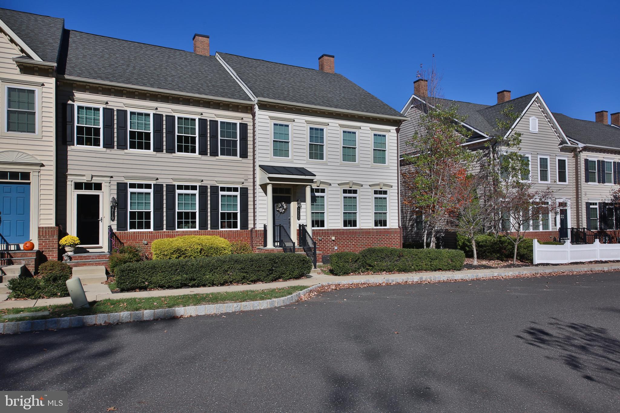 OVERLOOK AT CARRIAGE - Residential