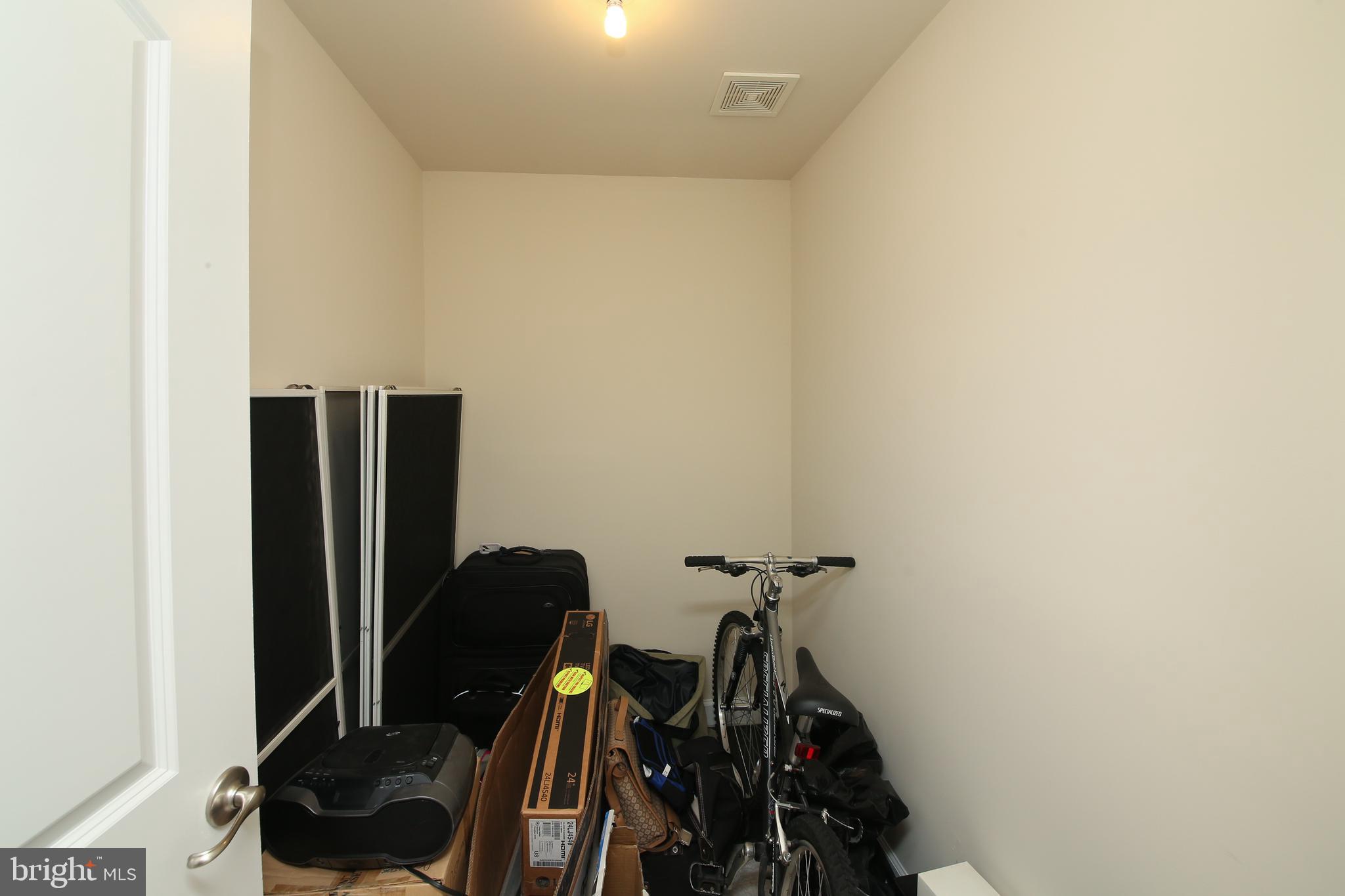 OVERLOOK AT CARRIAGE - Residential