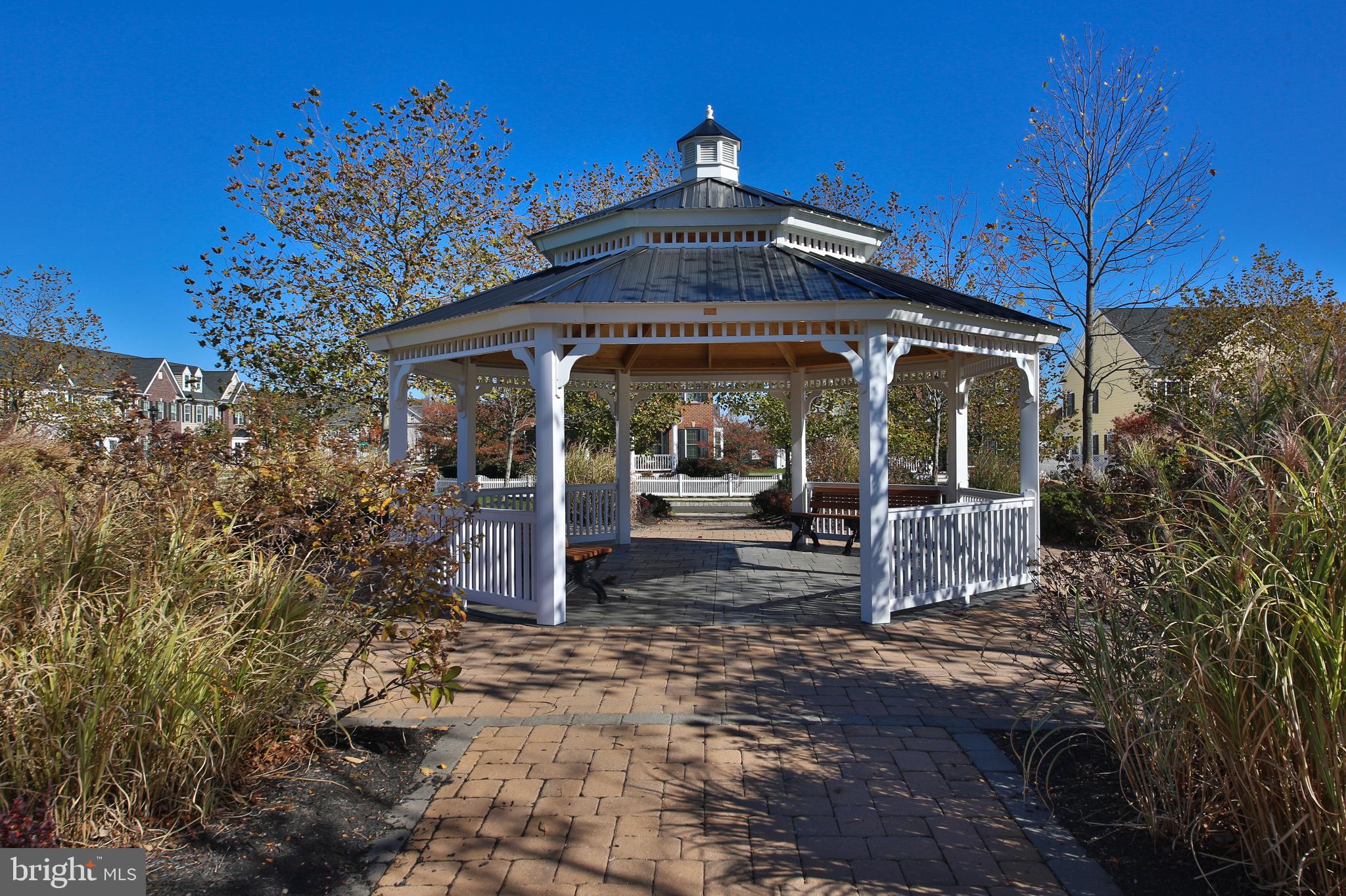 OVERLOOK AT CARRIAGE - Residential