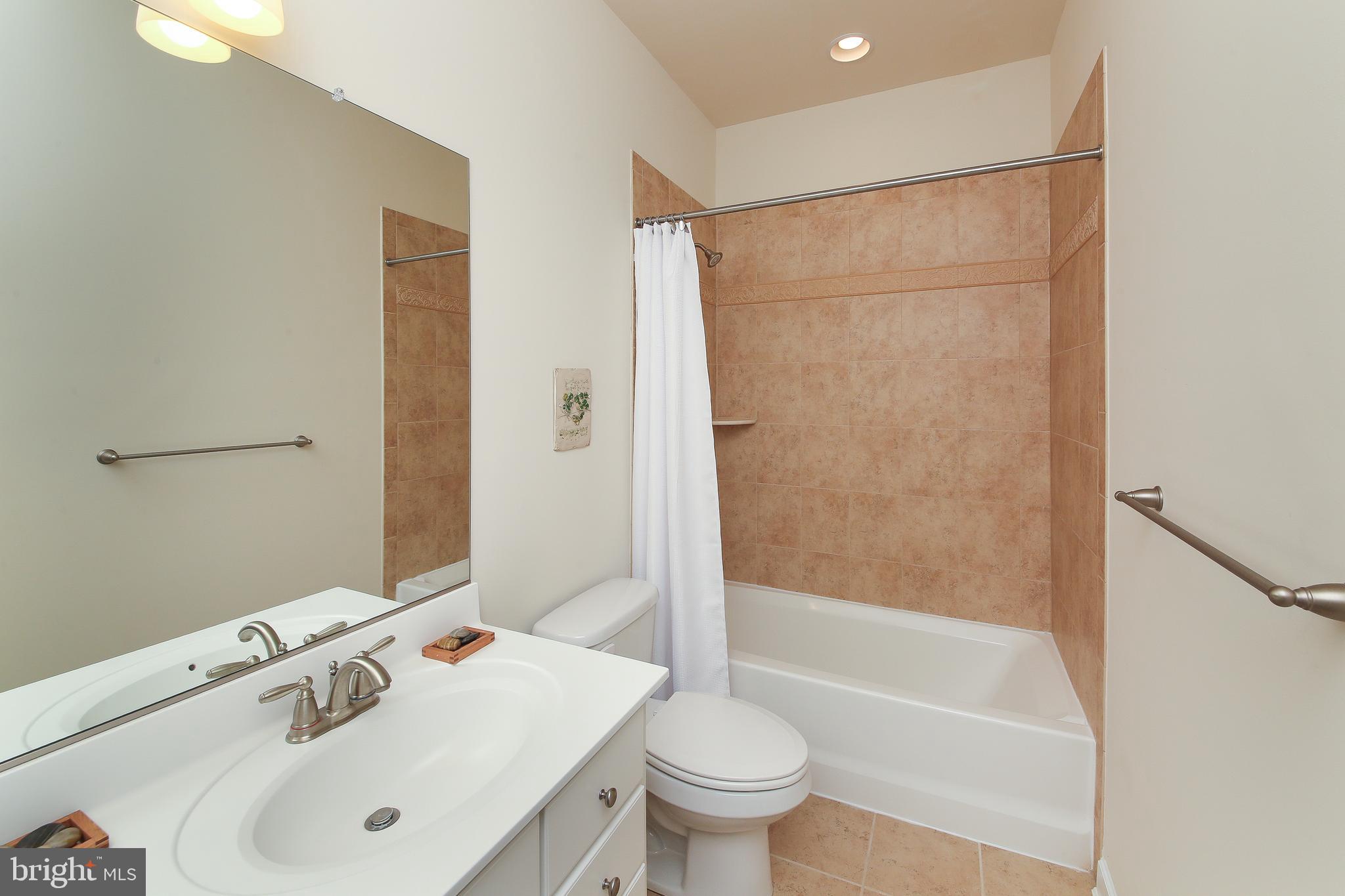 OVERLOOK AT CARRIAGE - Residential