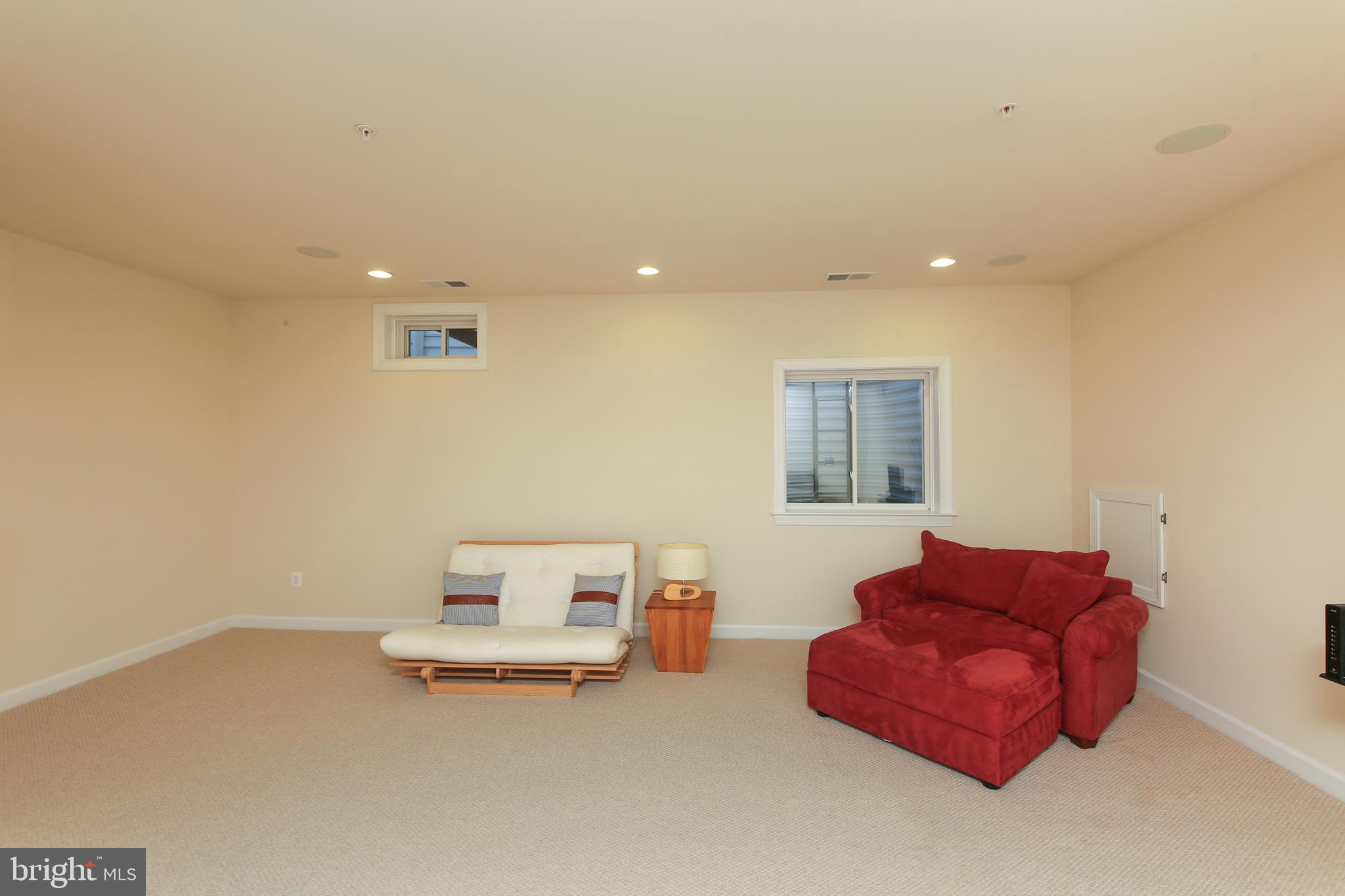 OVERLOOK AT CARRIAGE - Residential