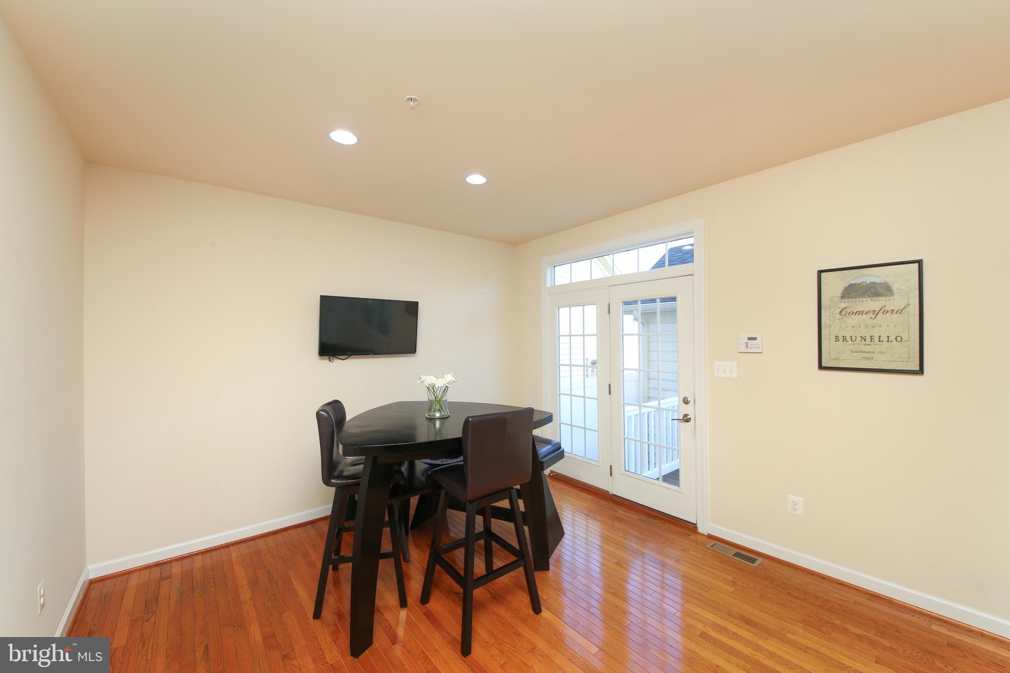 OVERLOOK AT CARRIAGE - Residential