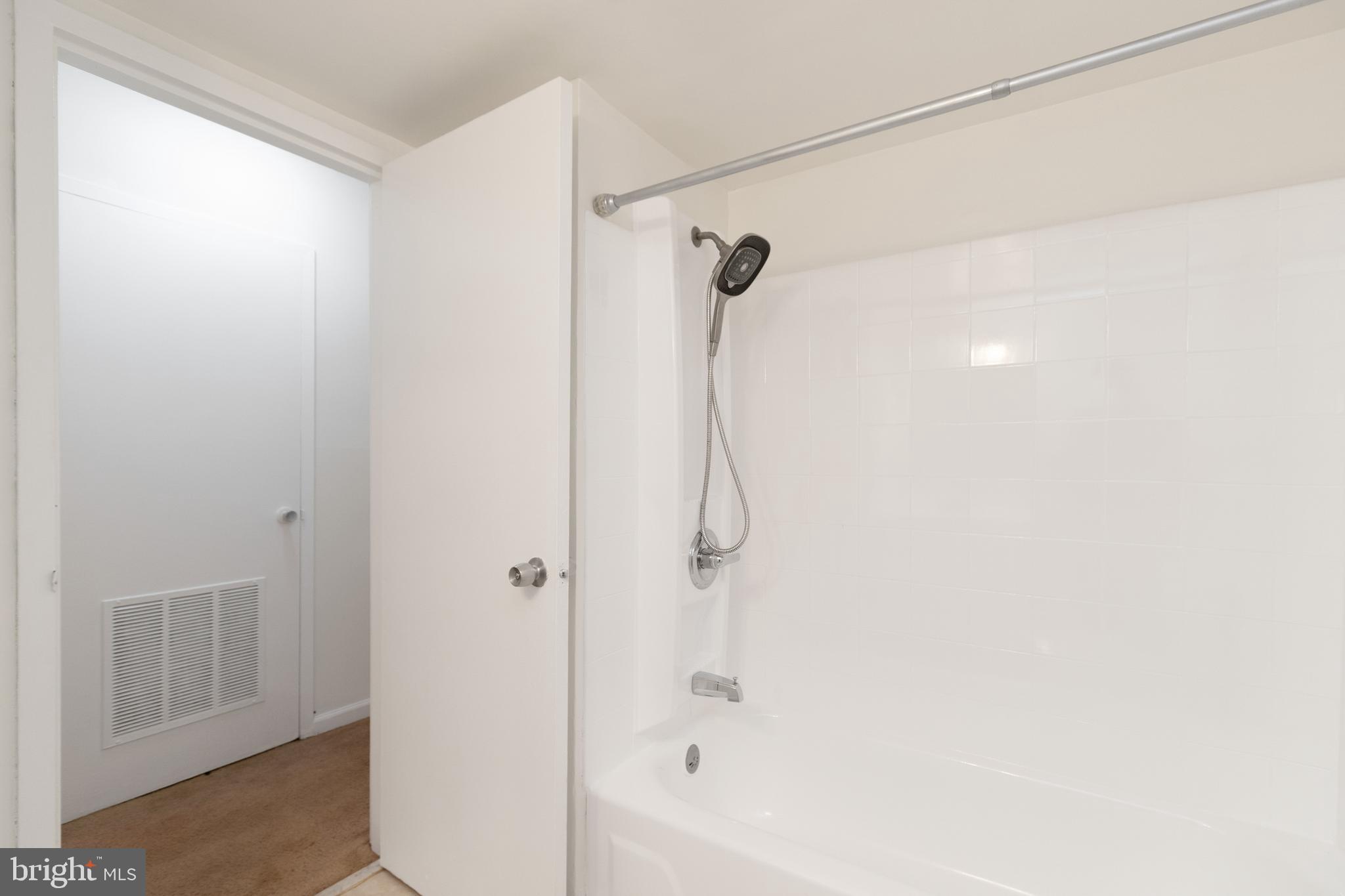 CHERRY GLEN - Residential