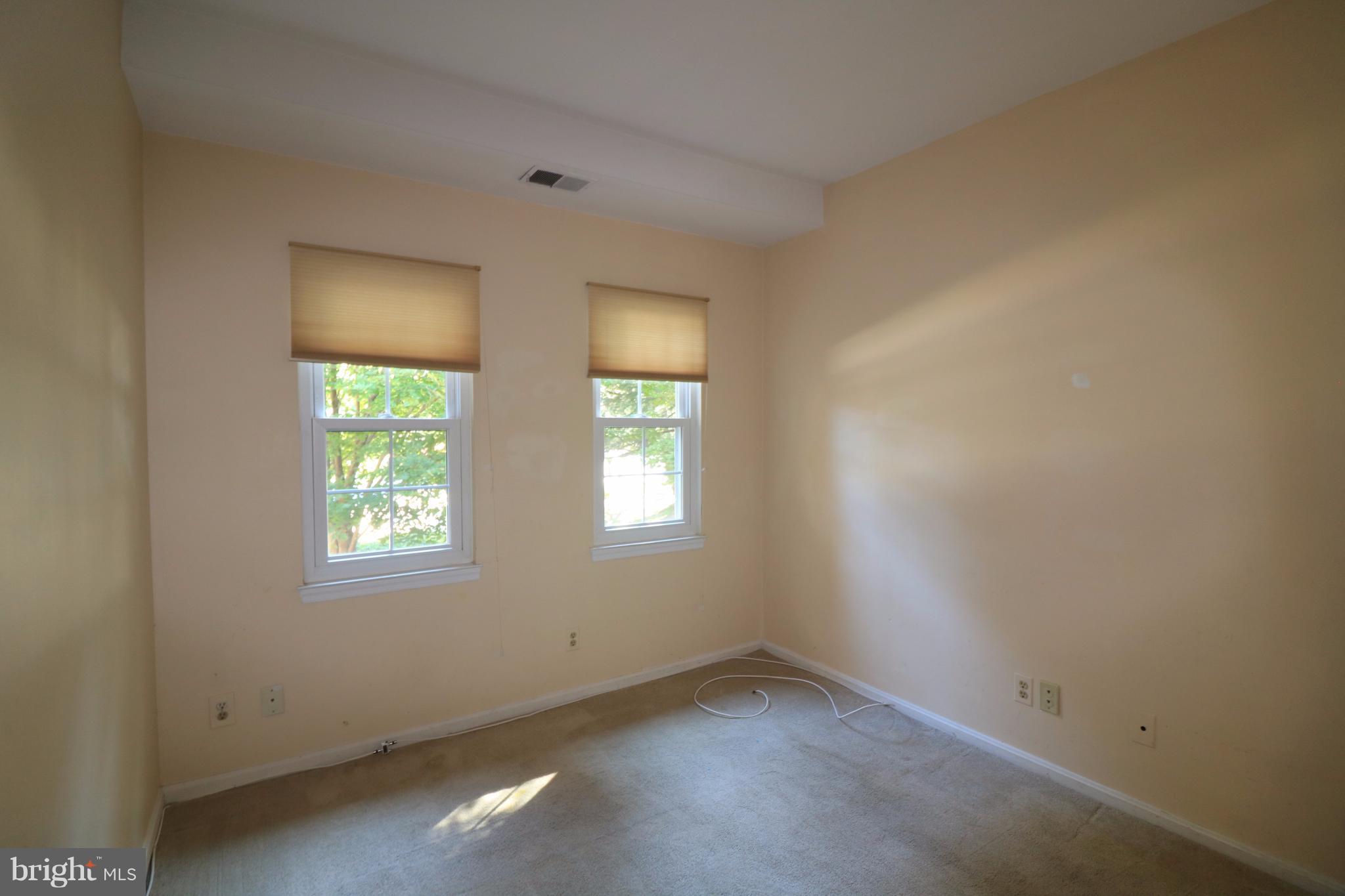 LAKESHORE - Residential Lease