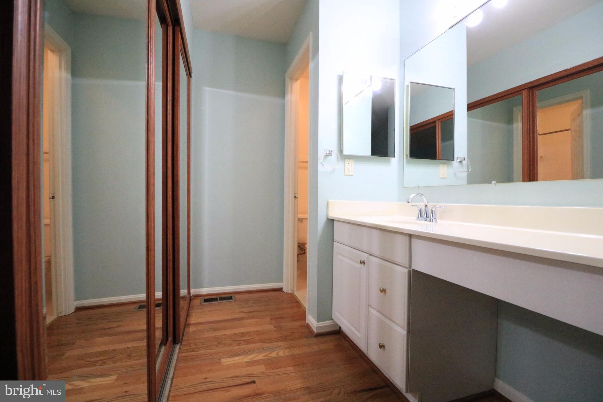 LAKESHORE - Residential Lease