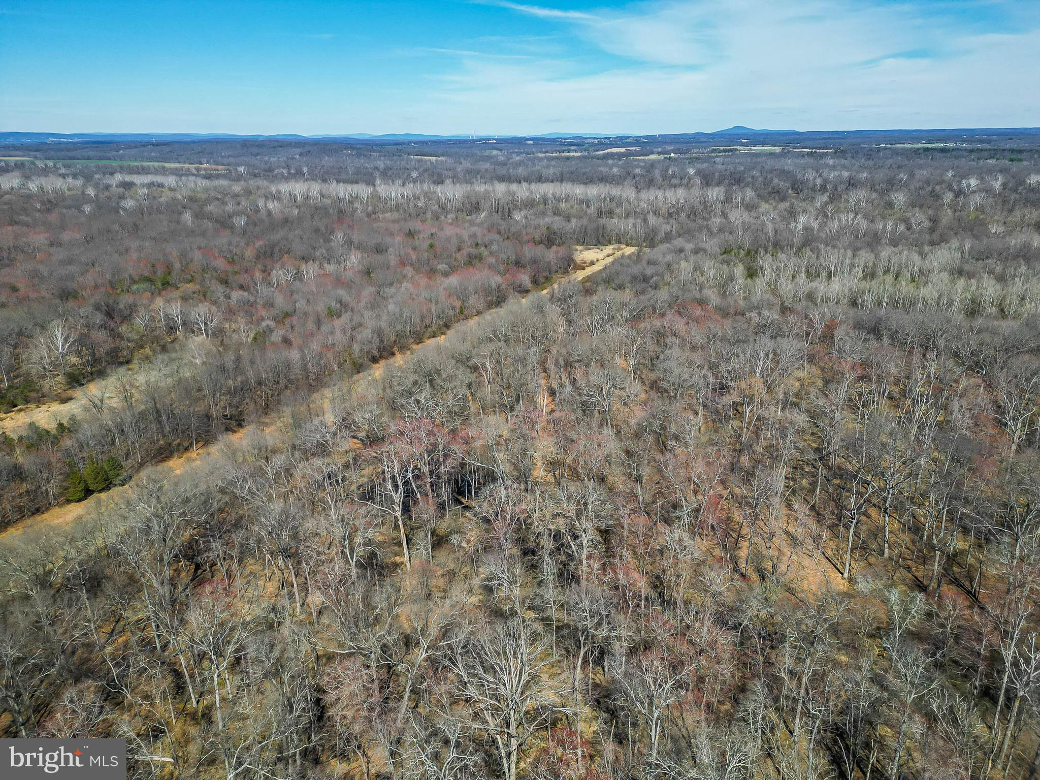 COUNTRYSIDE - Residential