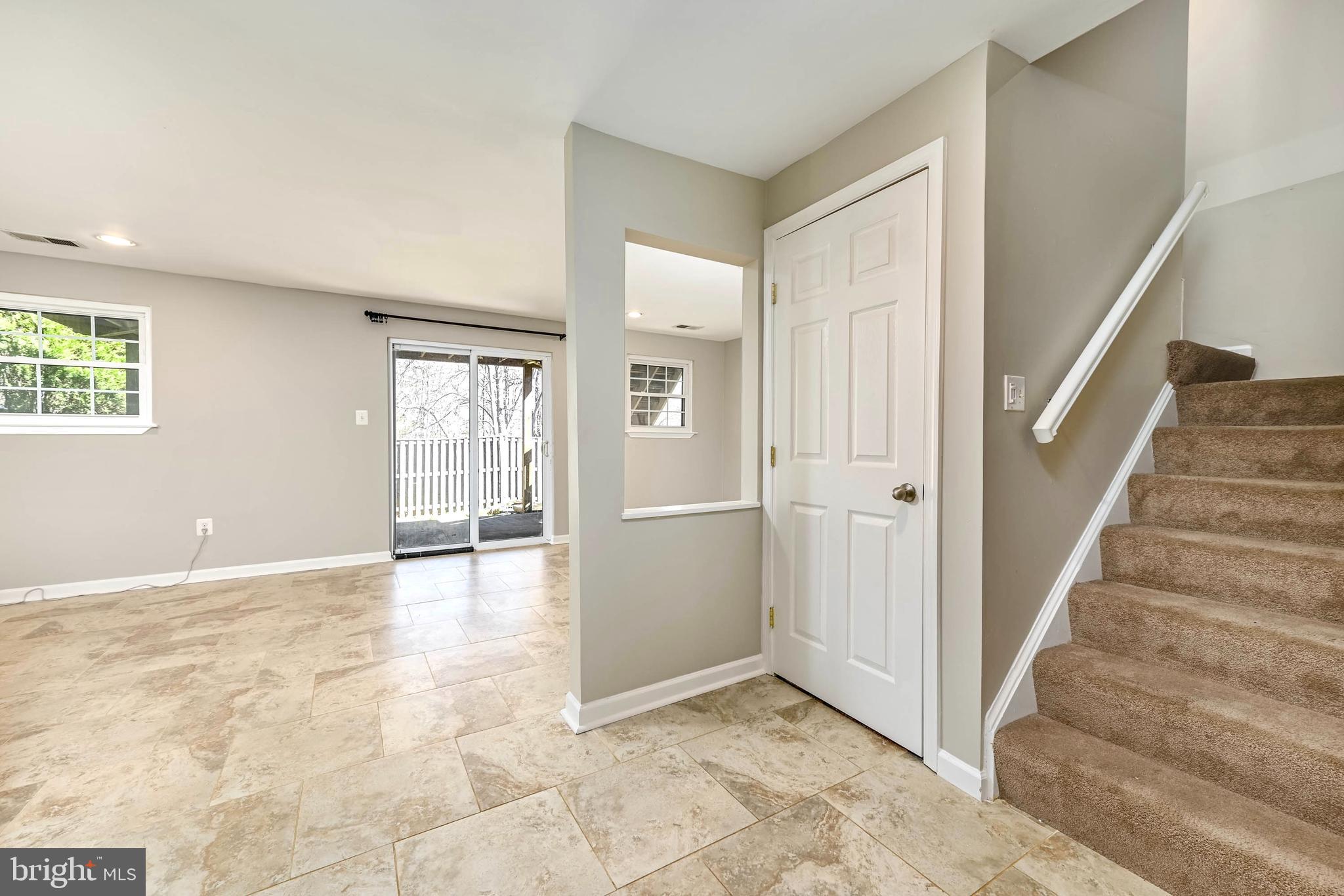 COUNTRYSIDE - Residential