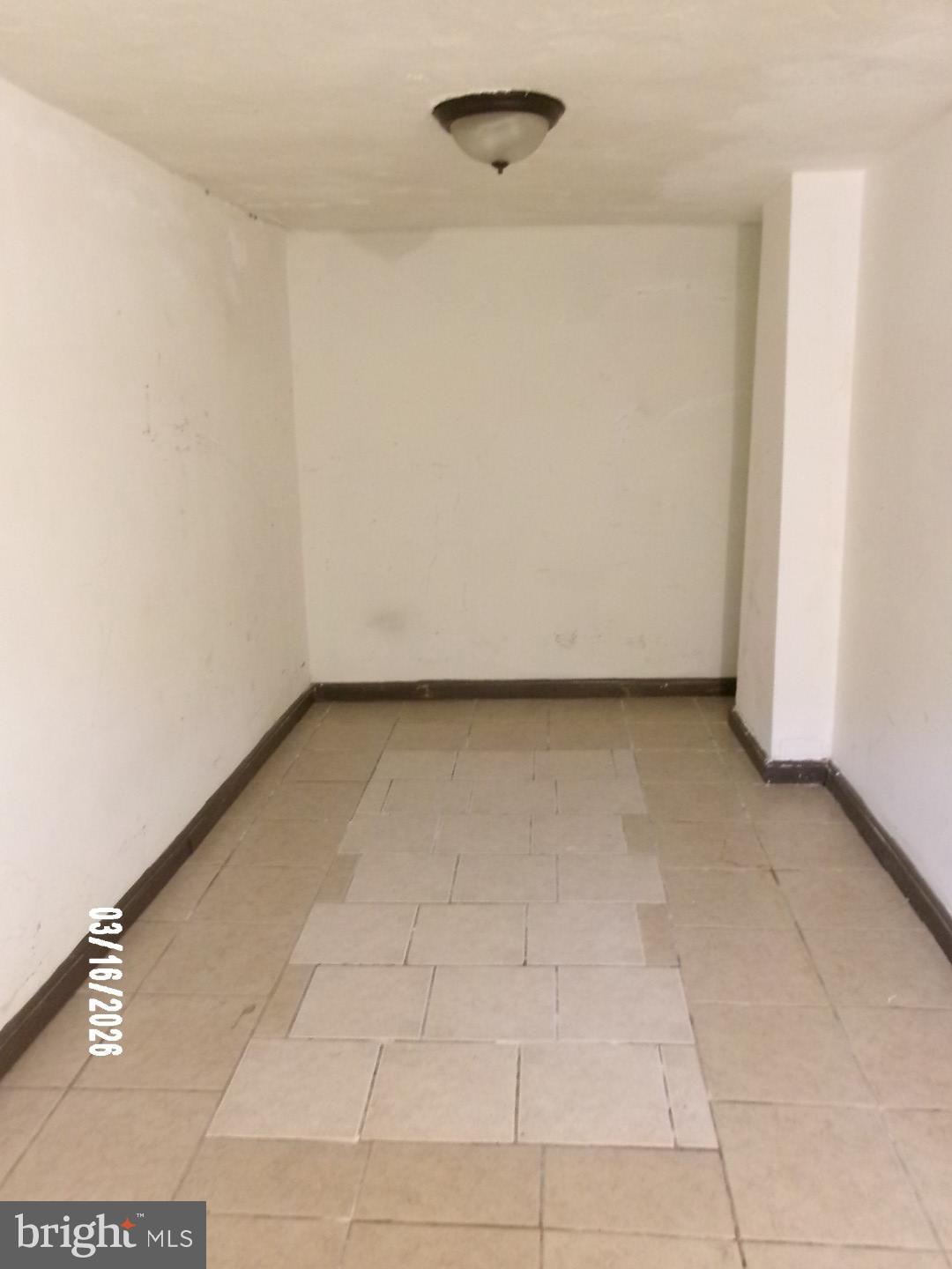 OXFORD CIRCLE - Residential