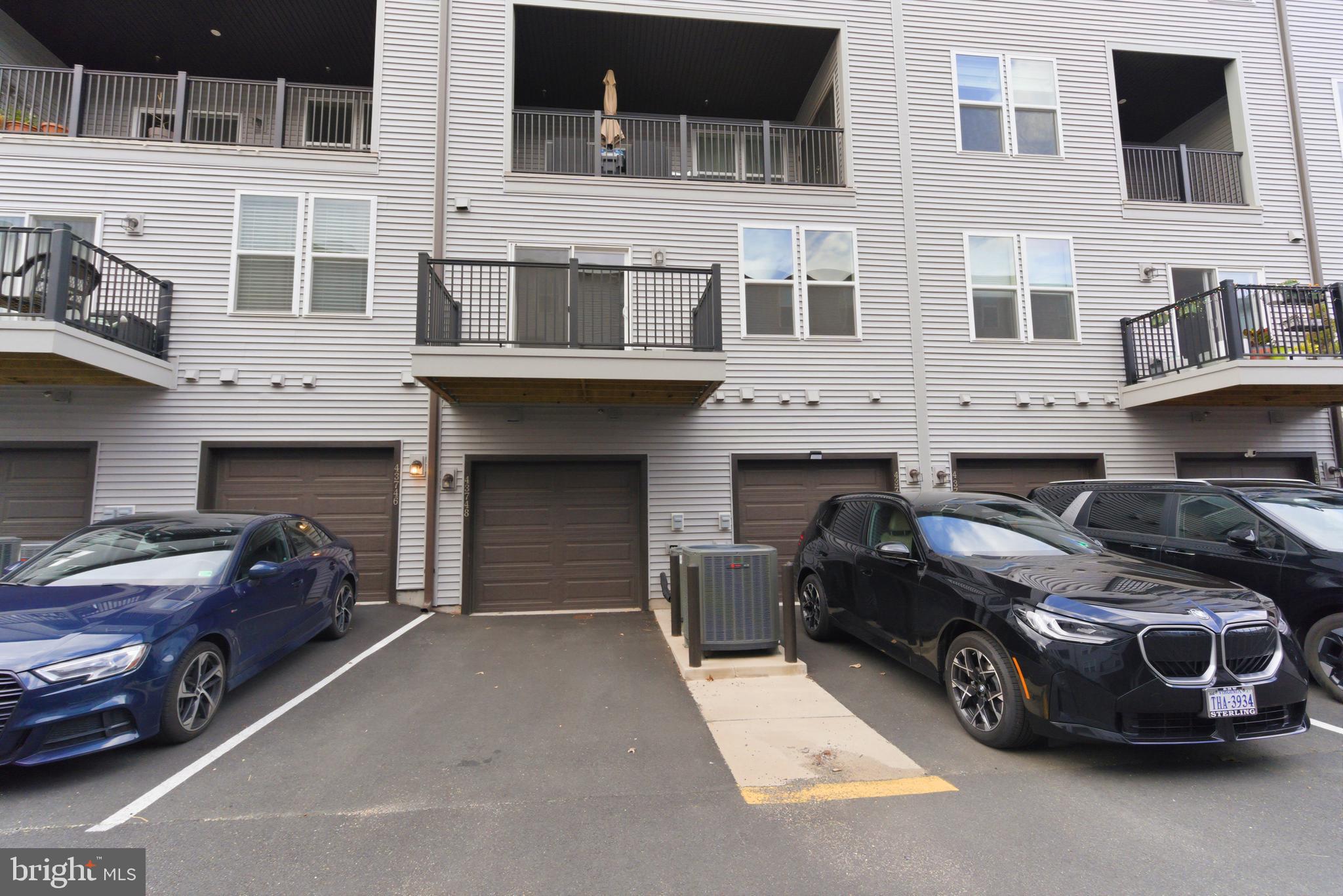 SM ONE LOUDOUN CONDO - Residential