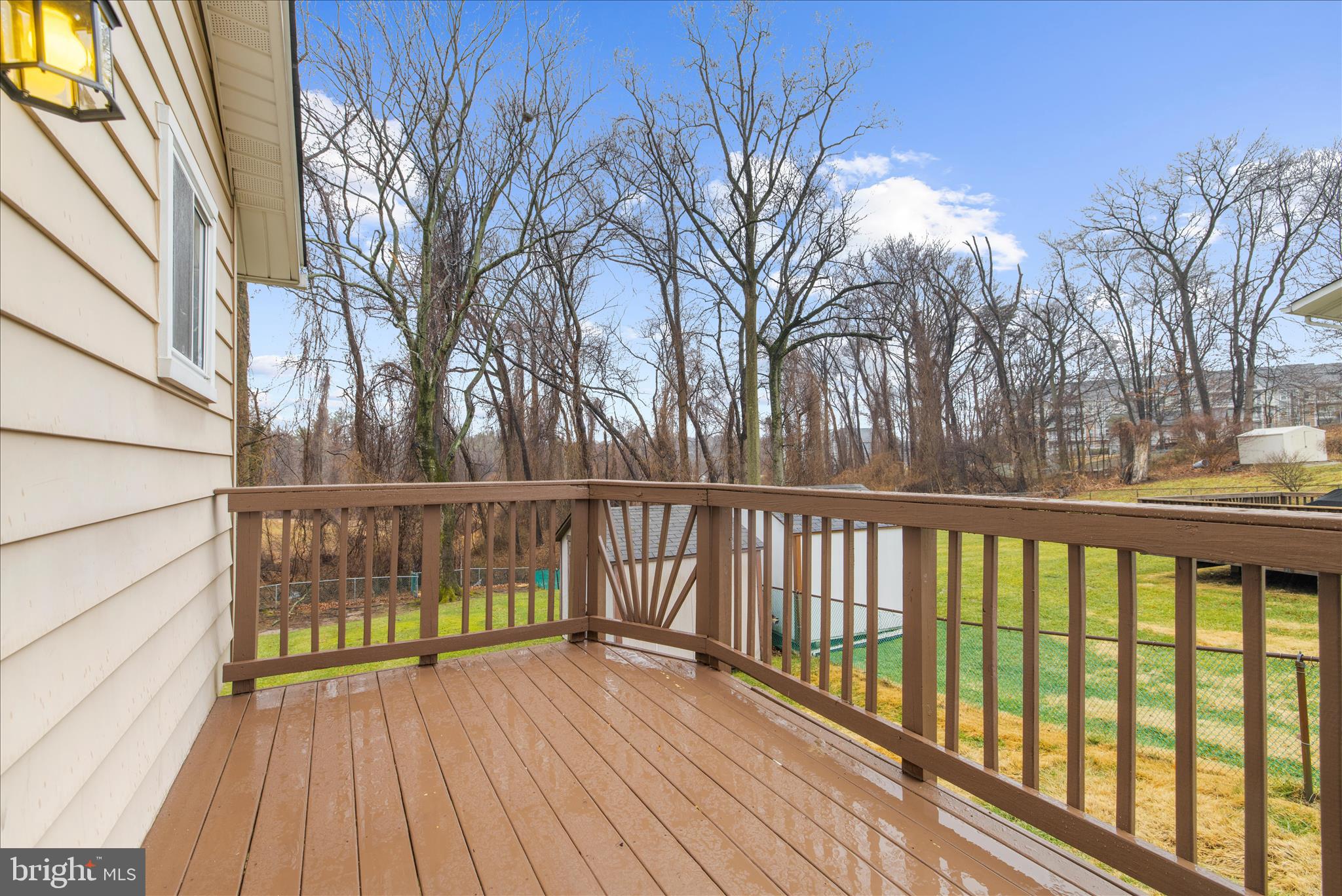 ROYALE GARDENS - Residential