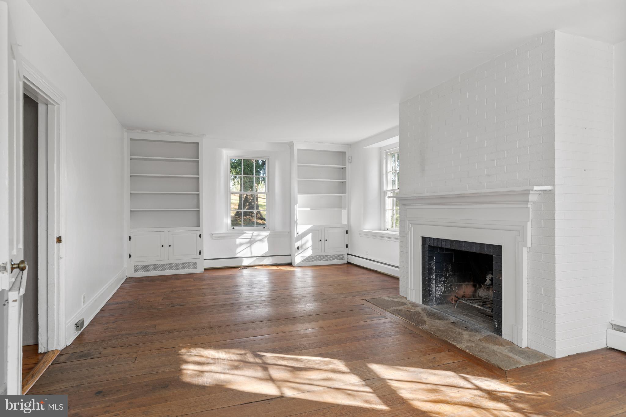 CHESHIRE HUNT - Residential