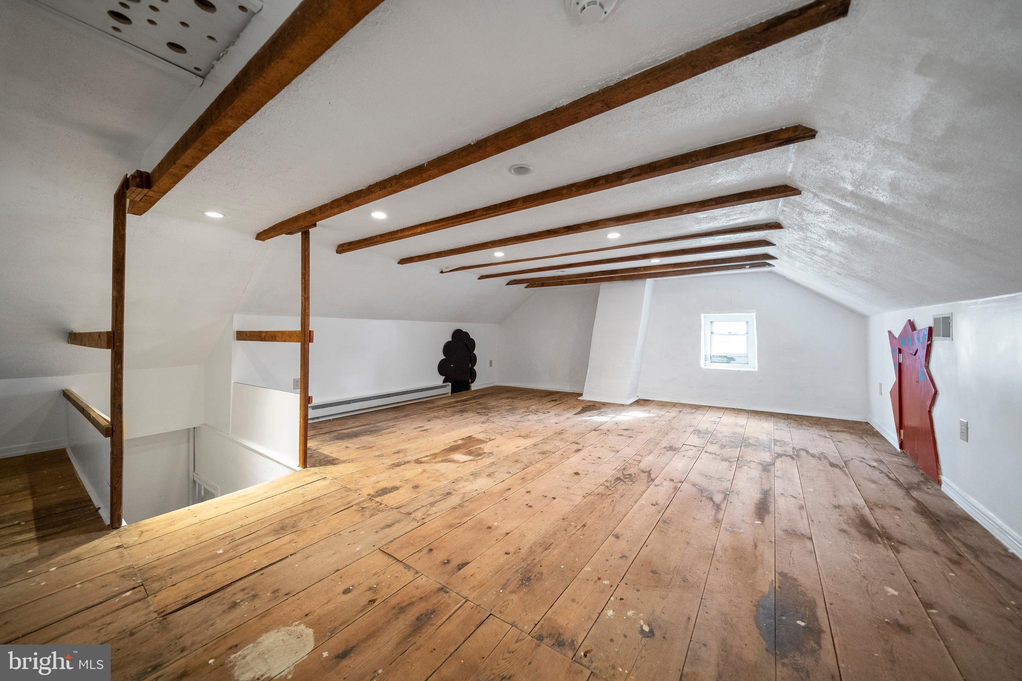 CHESHIRE HUNT - Residential