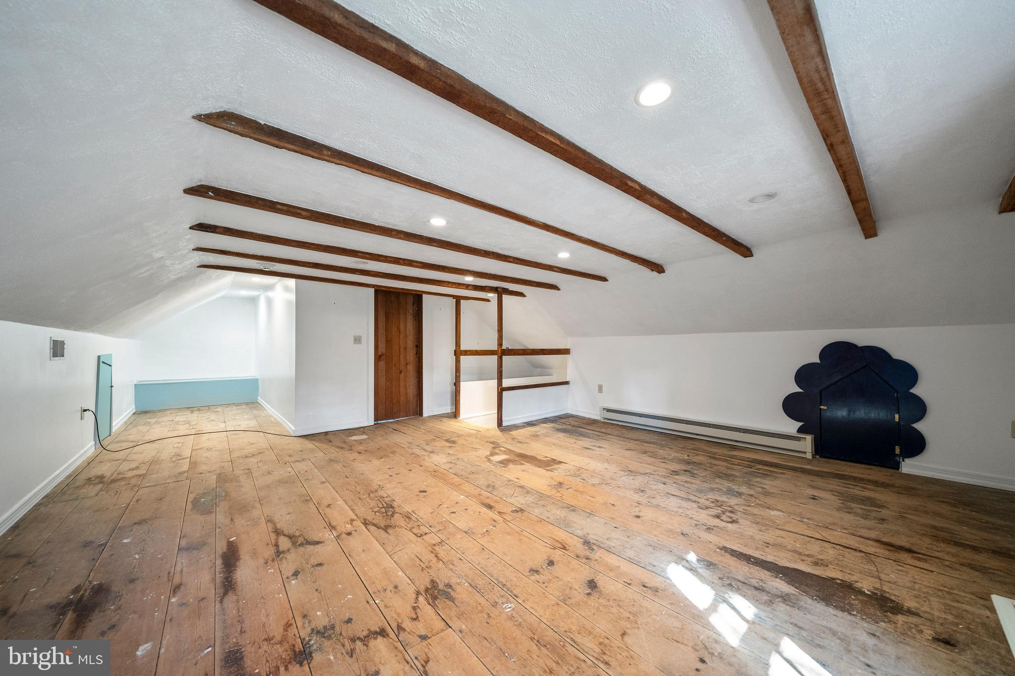 CHESHIRE HUNT - Residential