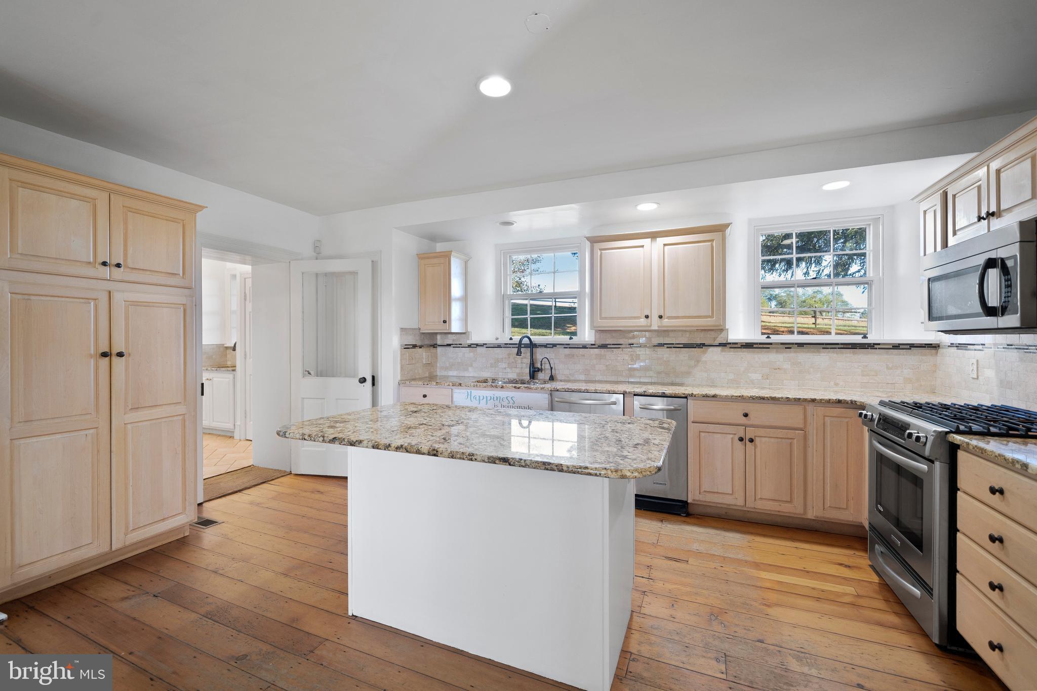 CHESHIRE HUNT - Residential