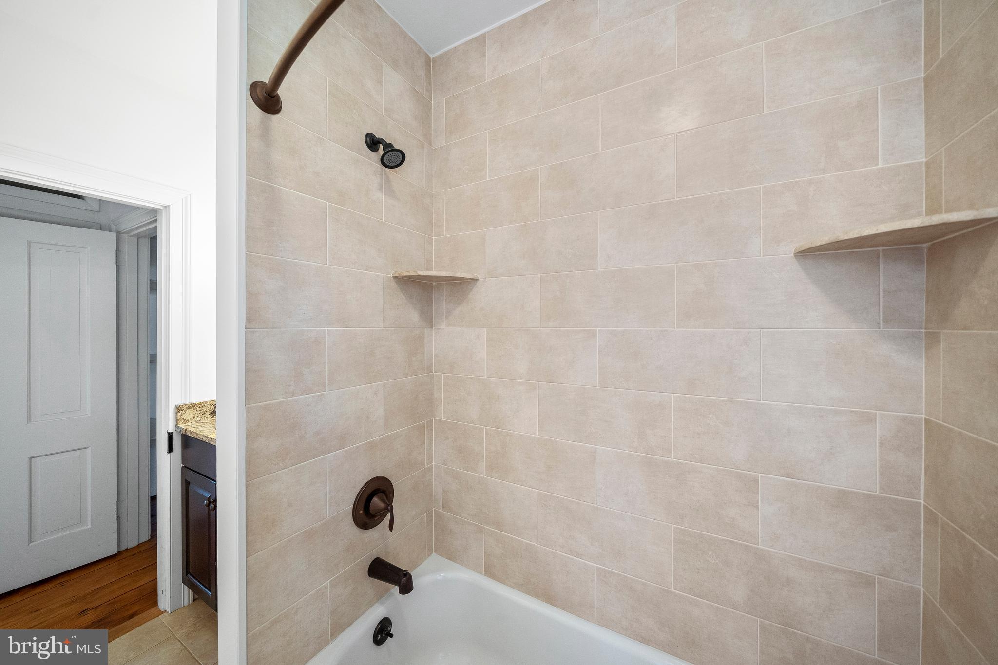 CHESHIRE HUNT - Residential