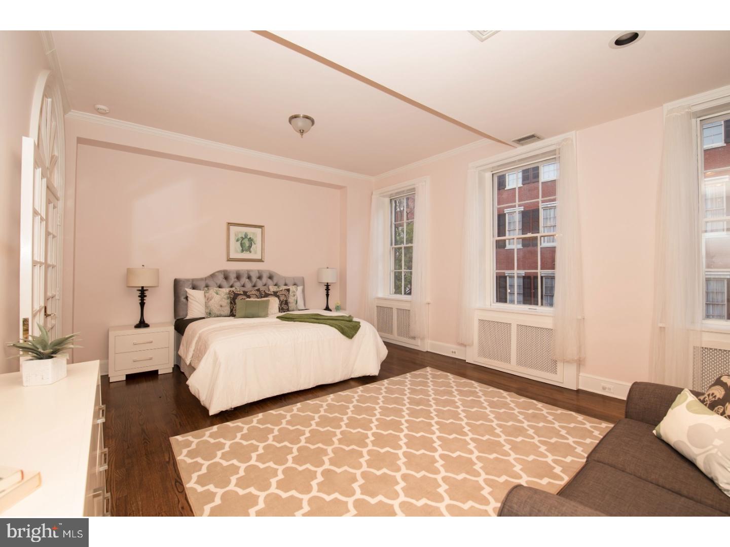 SOCIETY HILL - Residential